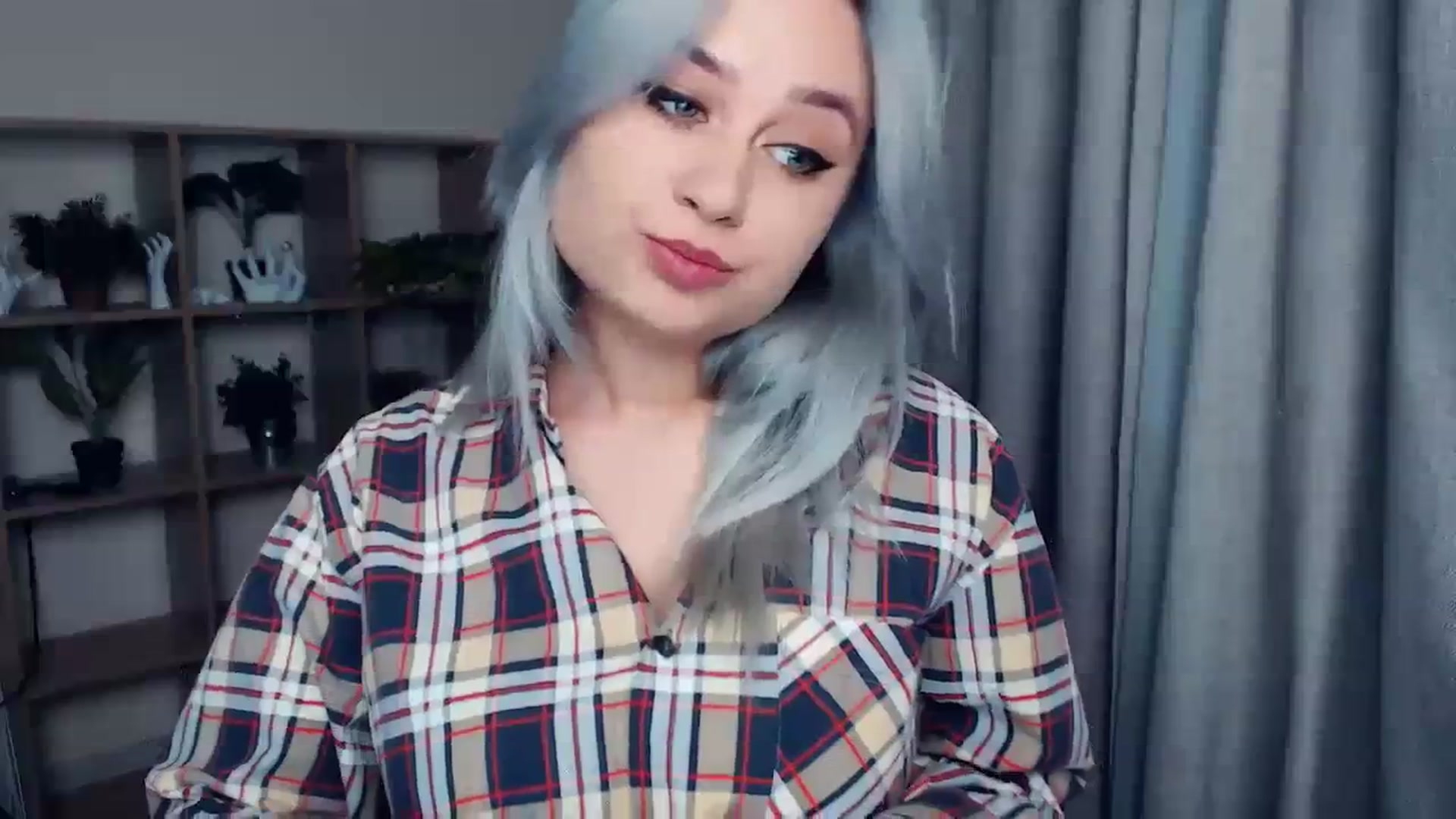 Gallery image thumbnail from Kukla_kolduna's myfreecams stream on, 12/09/2023, 16:02 image 10 of 20