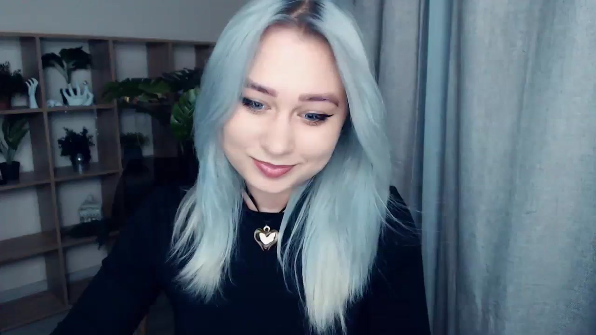 Gallery image thumbnail from Kukla_kolduna's myfreecams stream on, 12/10/2023, 15:40 image 16 of 20
