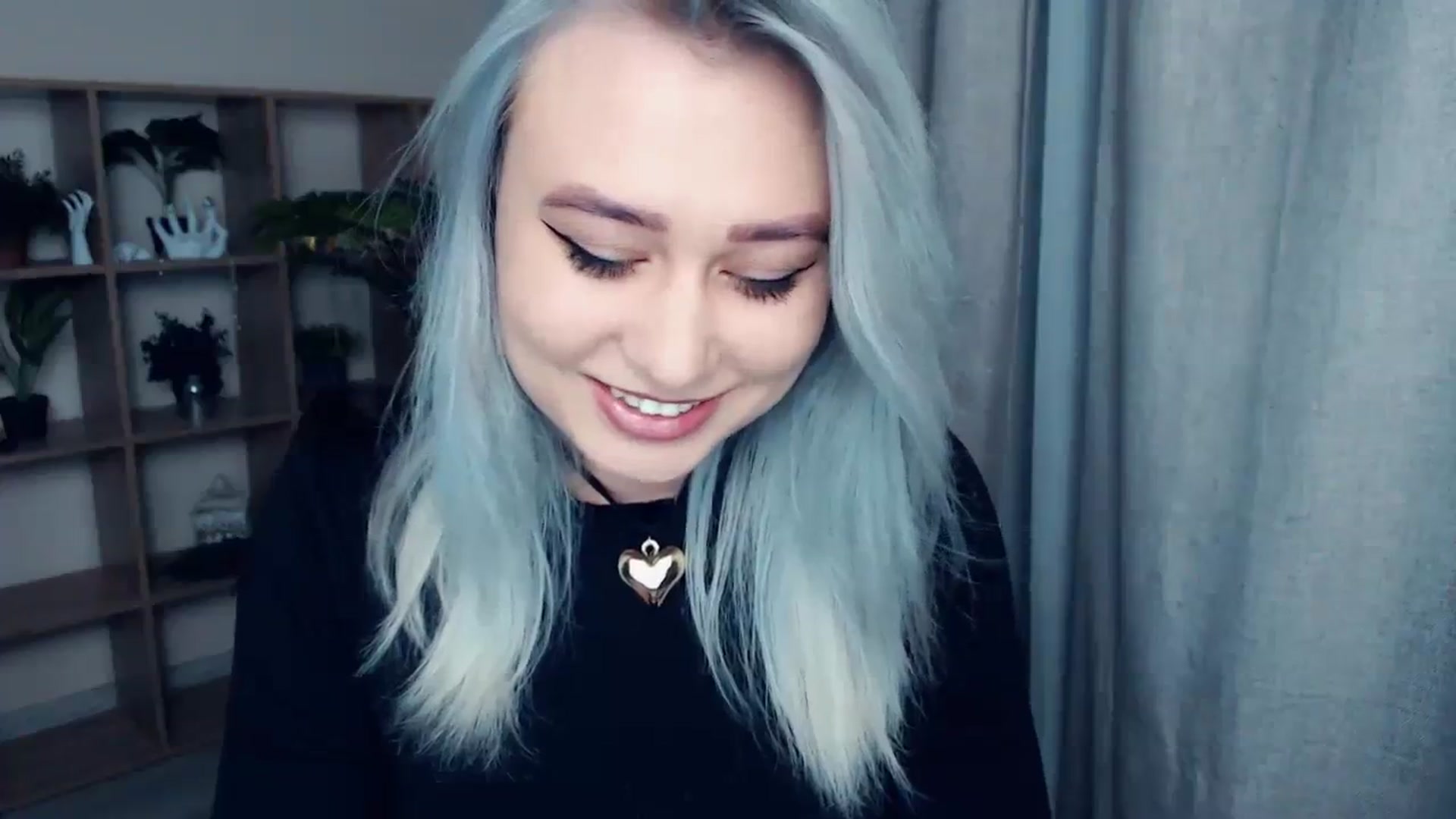 Gallery image thumbnail from Kukla_kolduna's myfreecams stream on, 12/10/2023, 15:40 image 18 of 20