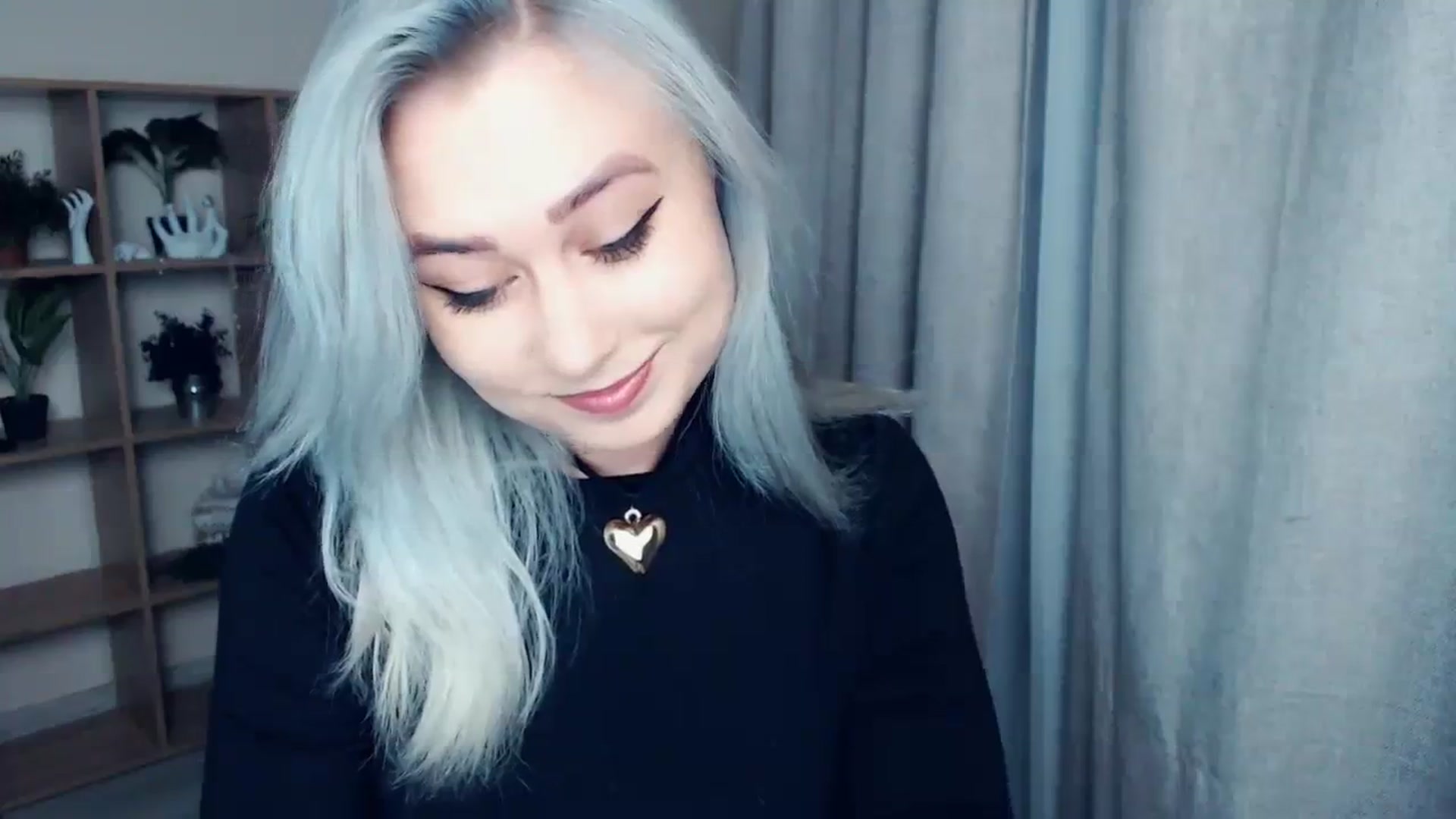 Gallery image thumbnail from Kukla_kolduna's myfreecams stream on, 12/10/2023, 15:40 image 19 of 20