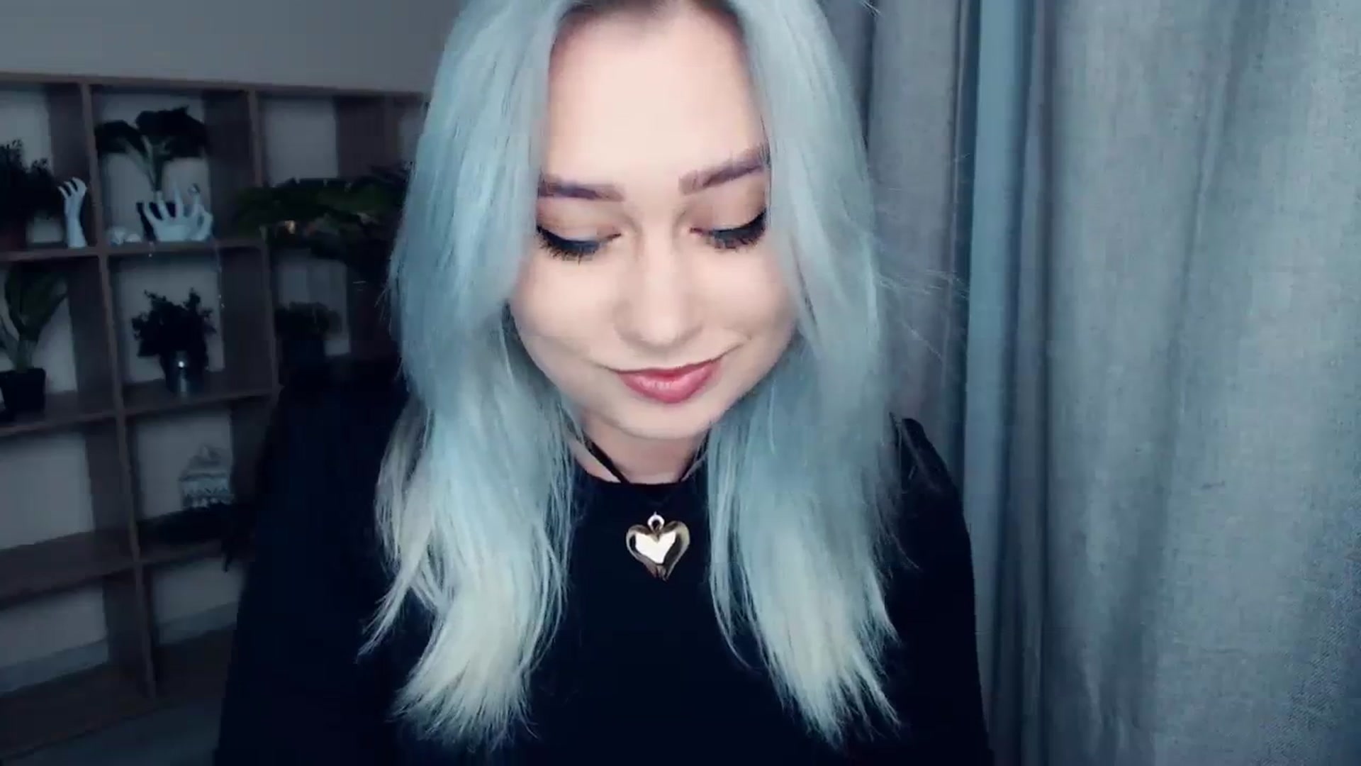 Gallery image thumbnail from Kukla_kolduna's myfreecams stream on, 12/10/2023, 15:40 image 17 of 20