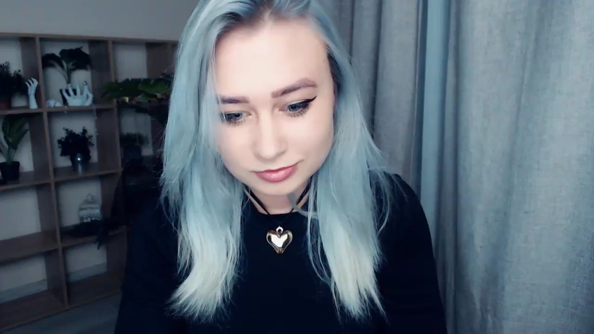 Gallery image thumbnail from Kukla_kolduna's myfreecams stream on, 12/10/2023, 15:40 image 15 of 20