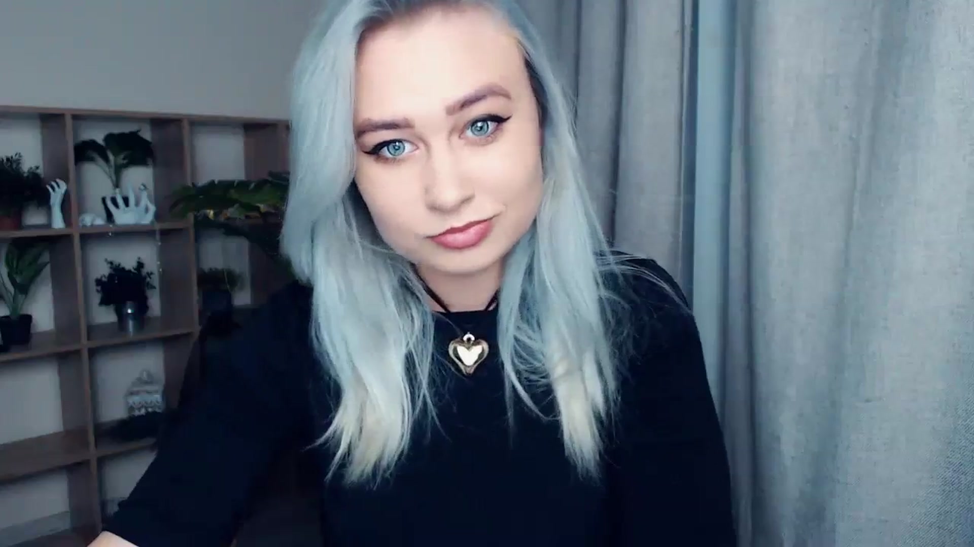 Gallery image thumbnail from Kukla_kolduna's myfreecams stream on, 12/10/2023, 15:40 image 6 of 20
