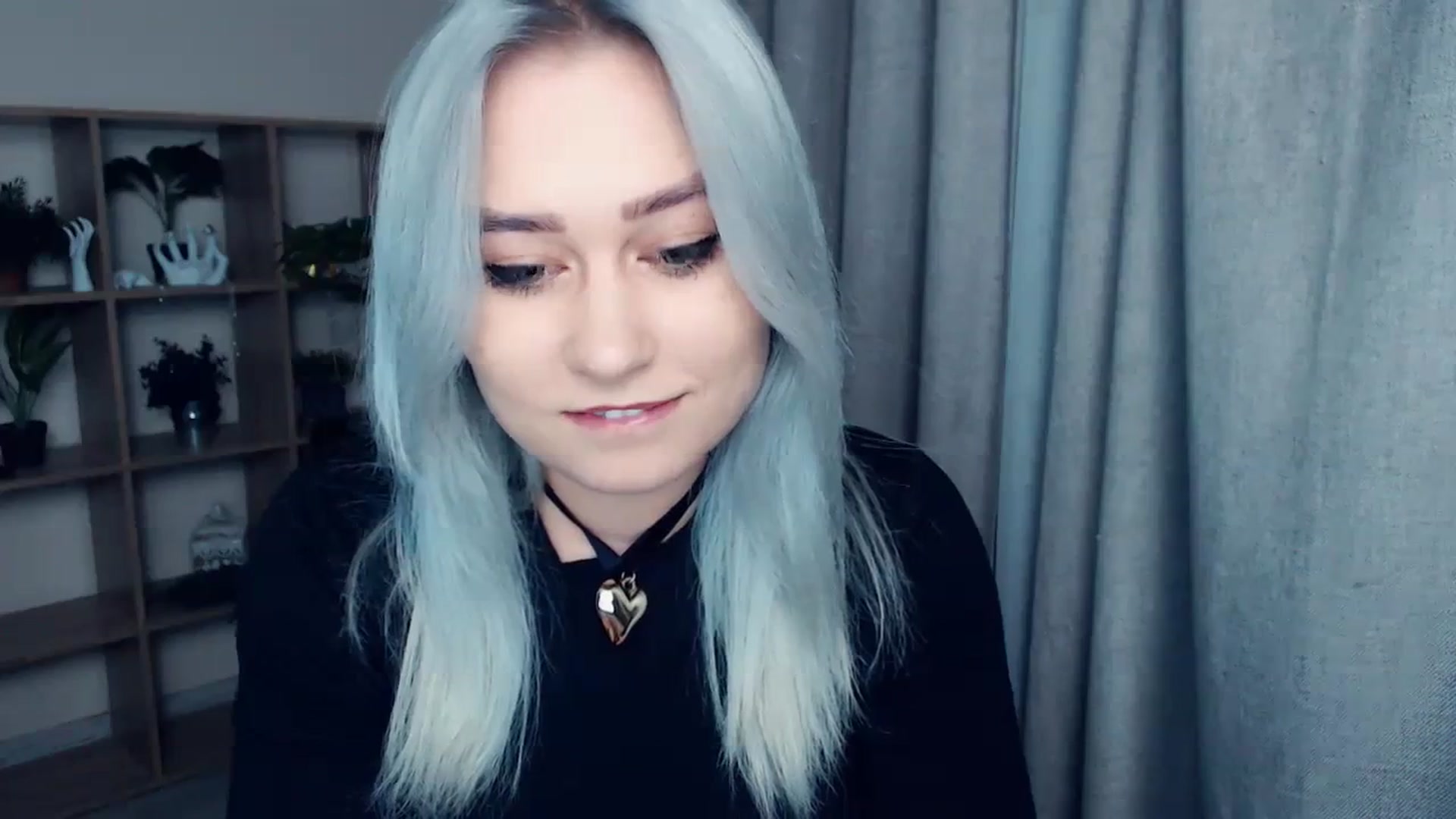 Gallery image thumbnail from Kukla_kolduna's myfreecams stream on, 12/10/2023, 17:08 image 9 of 20