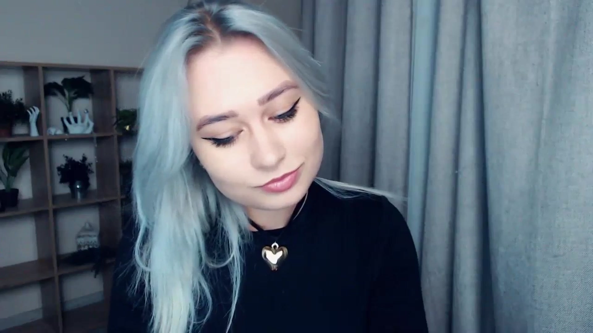 Gallery image thumbnail from Kukla_kolduna's myfreecams stream on, 12/10/2023, 17:08 image 17 of 20