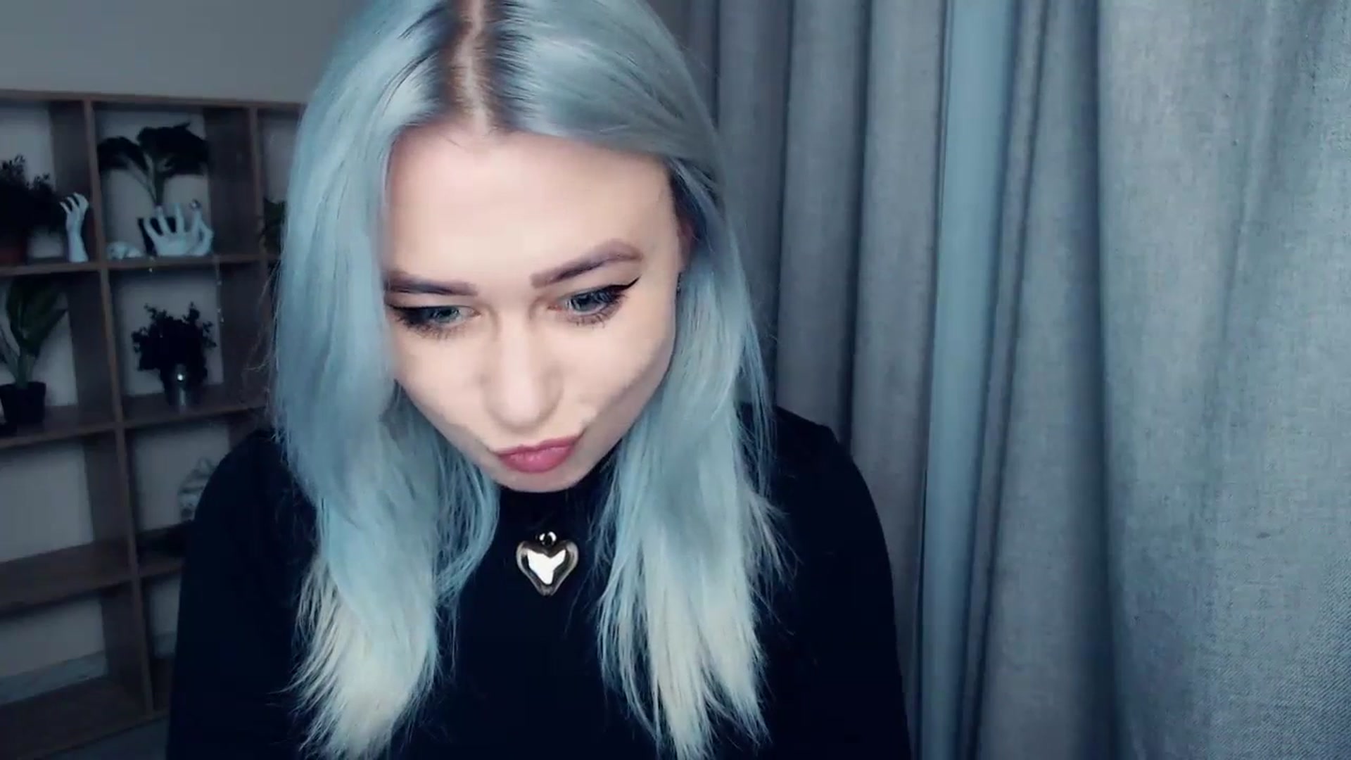 Gallery image thumbnail from Kukla_kolduna's myfreecams stream on, 12/10/2023, 17:08 image 3 of 20