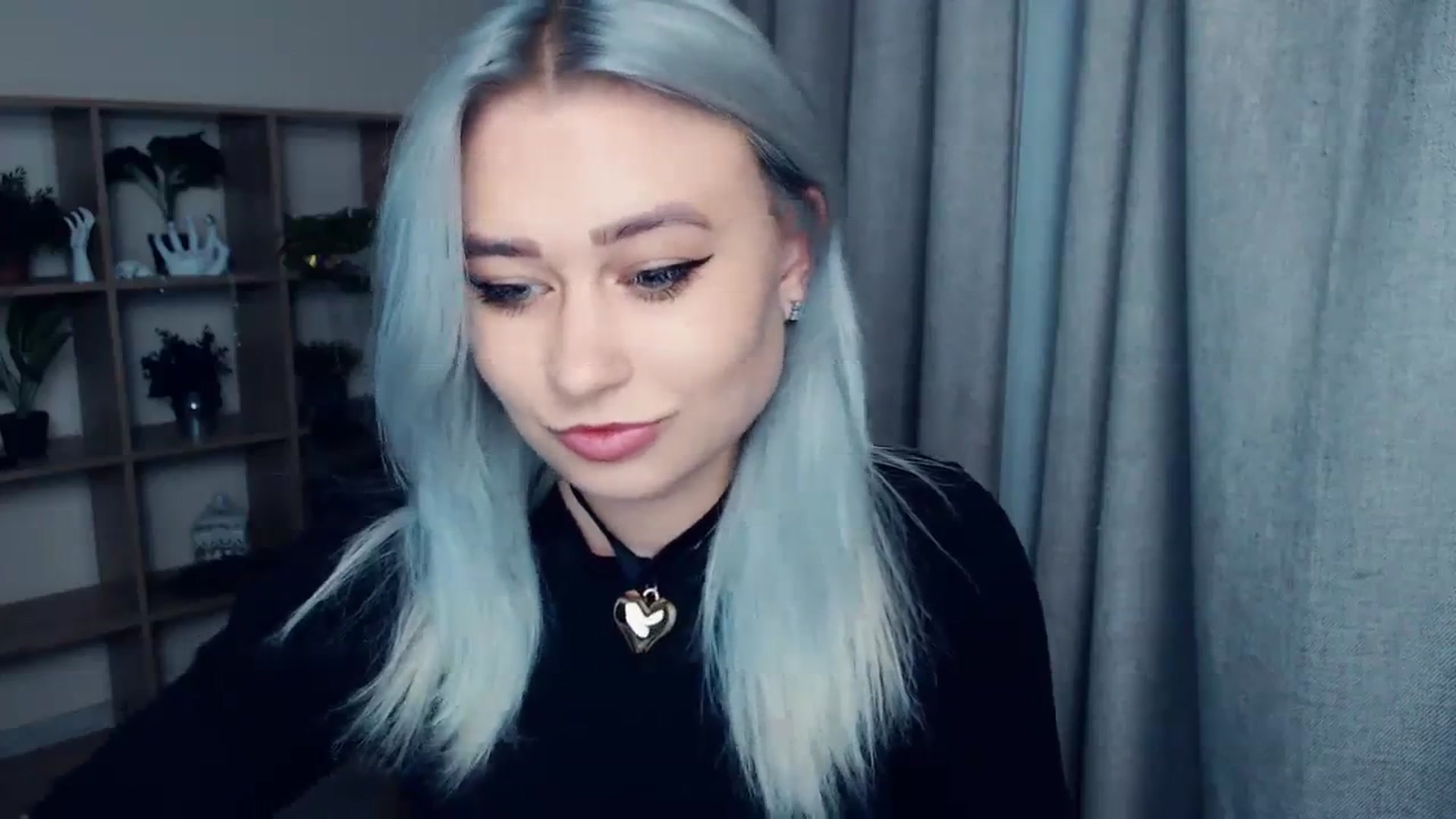 Gallery image thumbnail from Kukla_kolduna's myfreecams stream on, 12/10/2023, 17:08 image 8 of 20