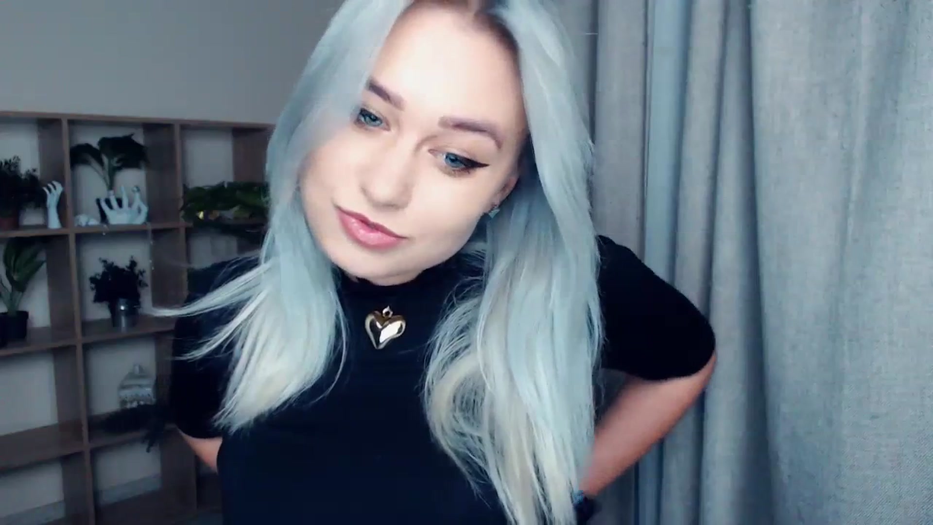 Gallery image thumbnail from Kukla_kolduna's myfreecams stream on, 12/10/2023, 17:08 image 11 of 20