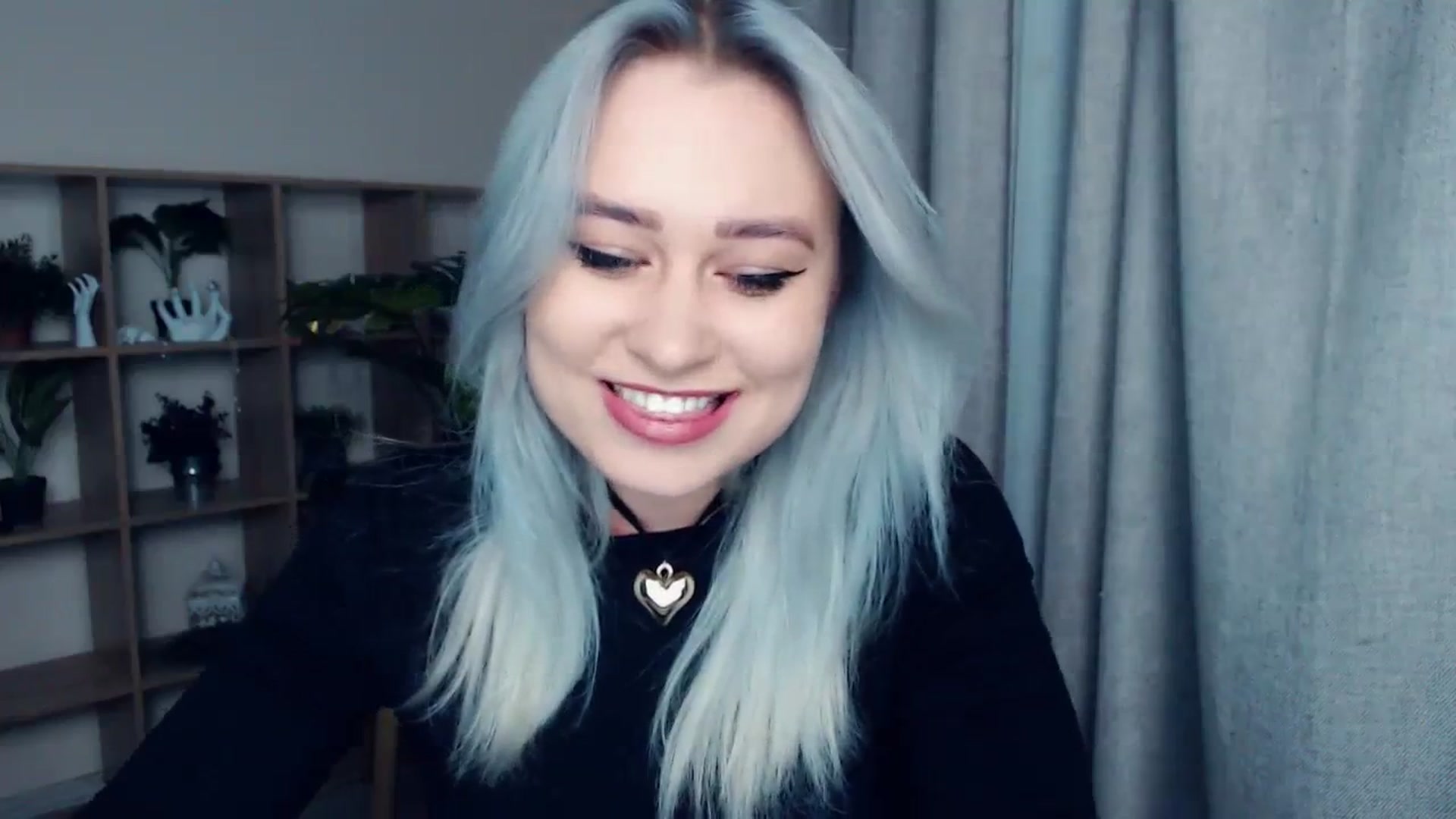 Gallery image thumbnail from Kukla_kolduna's myfreecams stream on, 12/10/2023, 17:08 image 12 of 20