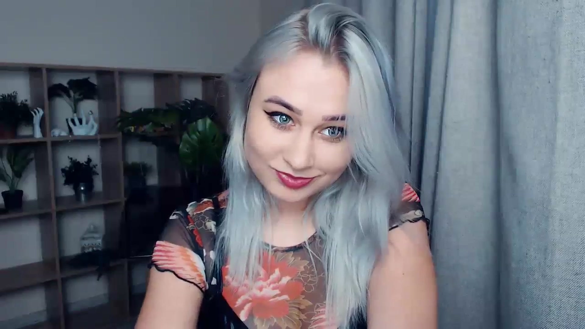 Gallery image thumbnail from Kukla_kolduna's myfreecams stream on, 12/14/2023, 17:32 image 5 of 20