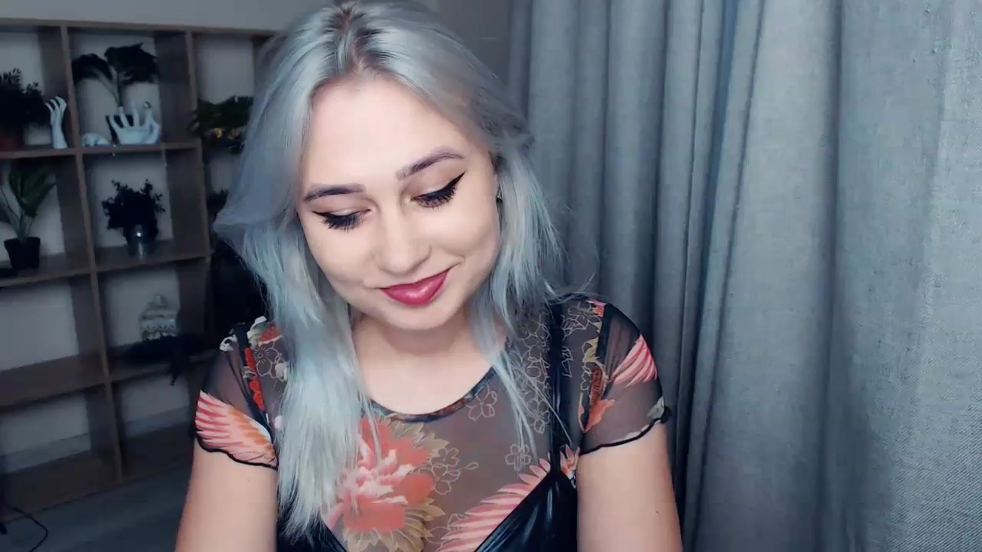 Gallery image thumbnail from Kukla_kolduna's myfreecams stream on, 12/14/2023, 17:32 image 18 of 20