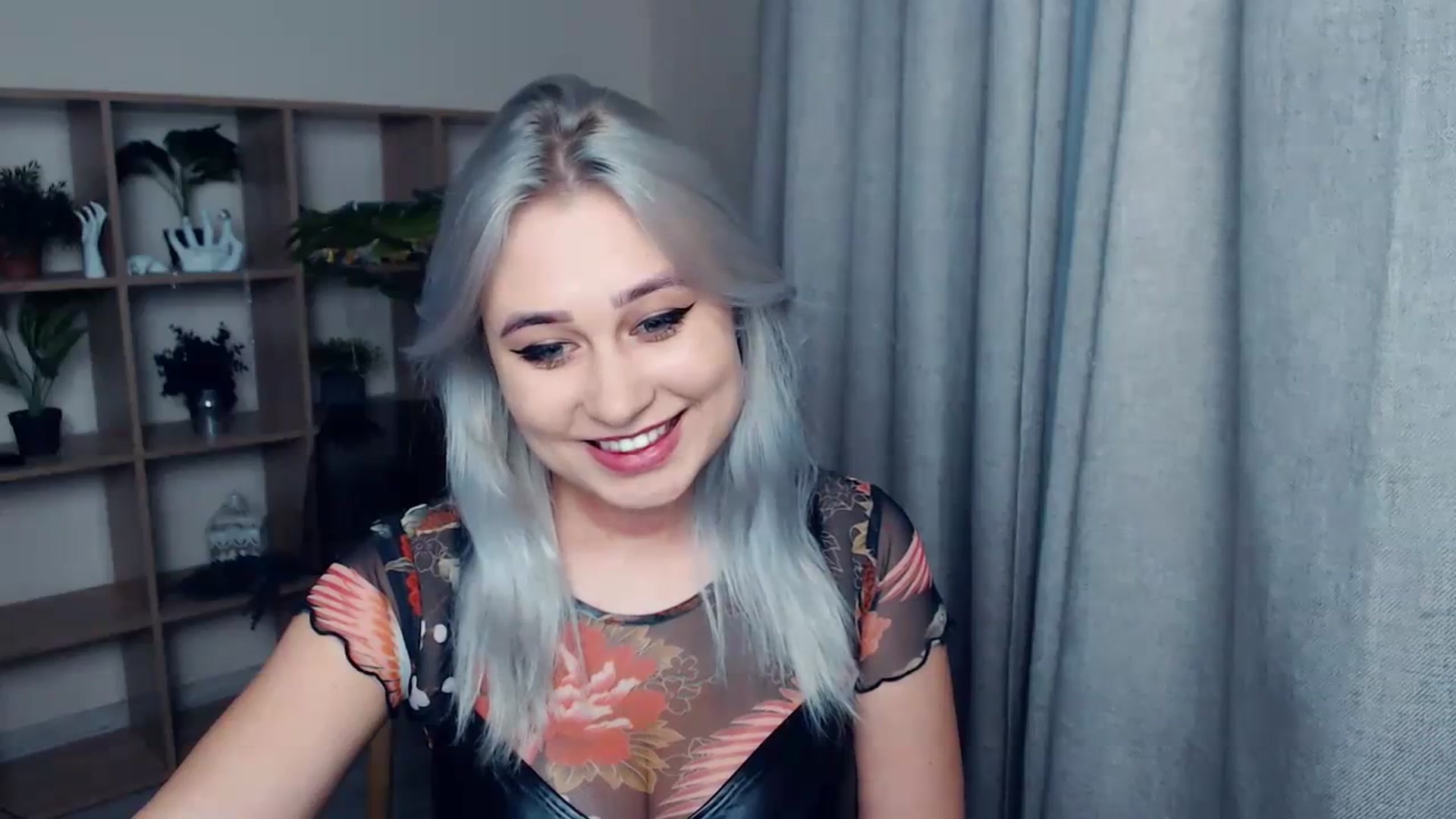 Gallery image thumbnail from Kukla_kolduna's myfreecams stream on, 12/14/2023, 17:32 image 17 of 20