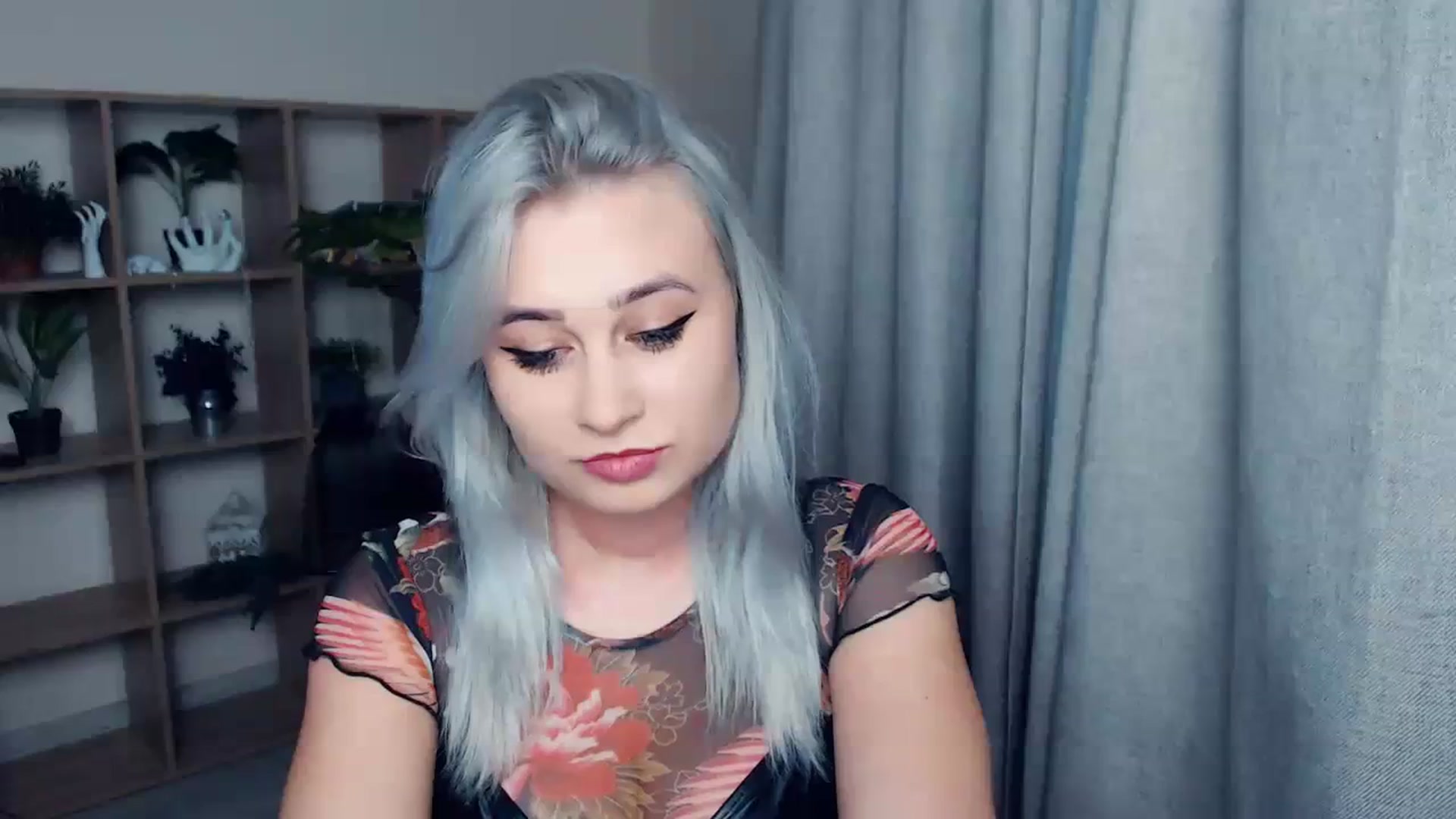 Gallery image thumbnail from Kukla_kolduna's myfreecams stream on, 12/14/2023, 17:32 image 16 of 20