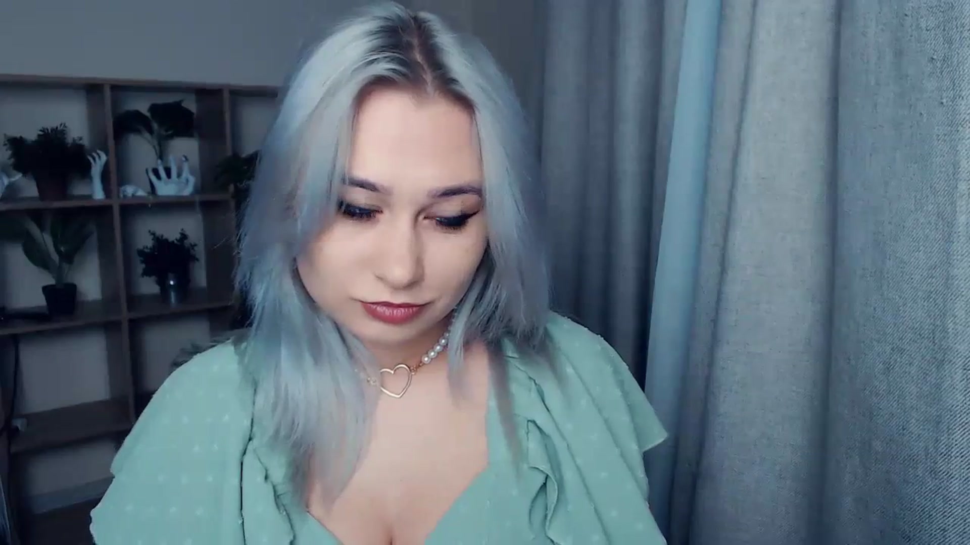 Gallery image thumbnail from Kukla_kolduna's myfreecams stream on, 12/15/2023, 13:52 image 9 of 20