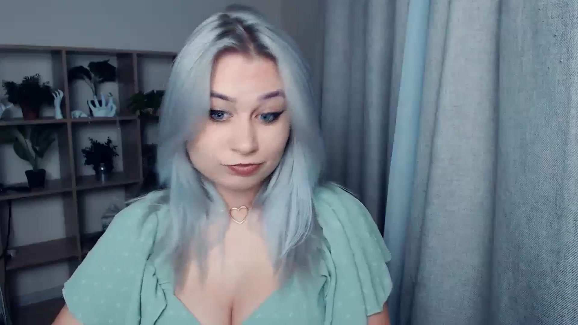 Gallery image thumbnail from Kukla_kolduna's myfreecams stream on, 12/15/2023, 13:52 image 6 of 20