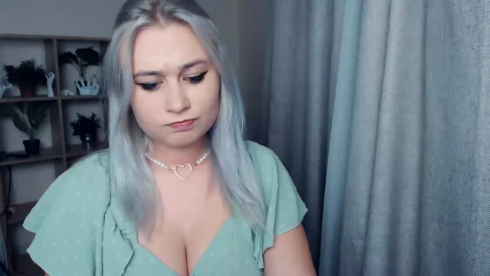 Gallery image thumbnail from Kukla_kolduna's myfreecams stream on, 12/15/2023, 14:50 image 16 of 20