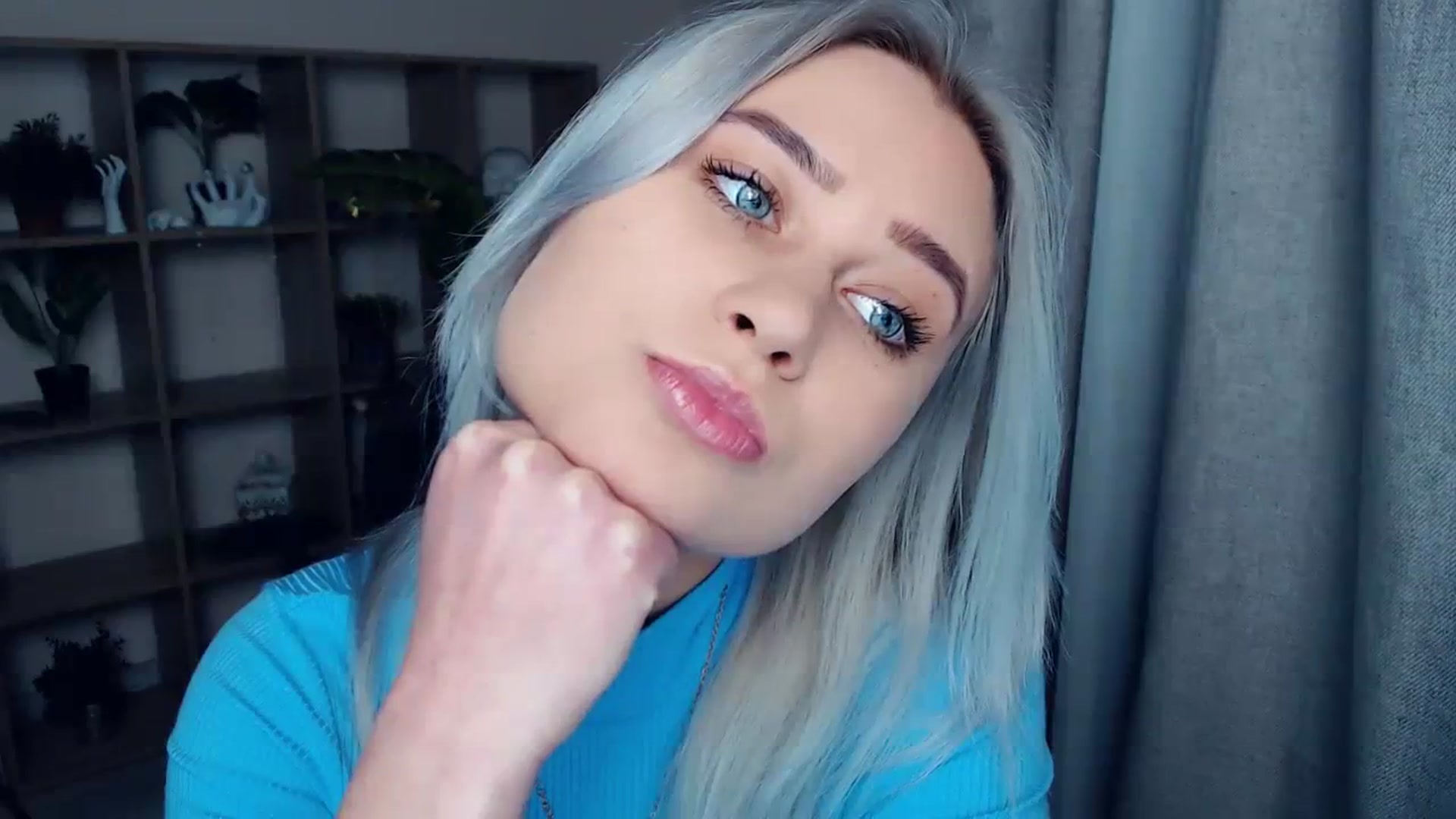 Gallery image thumbnail from Kukla_kolduna's myfreecams stream on, 12/16/2023, 17:50 image 18 of 20