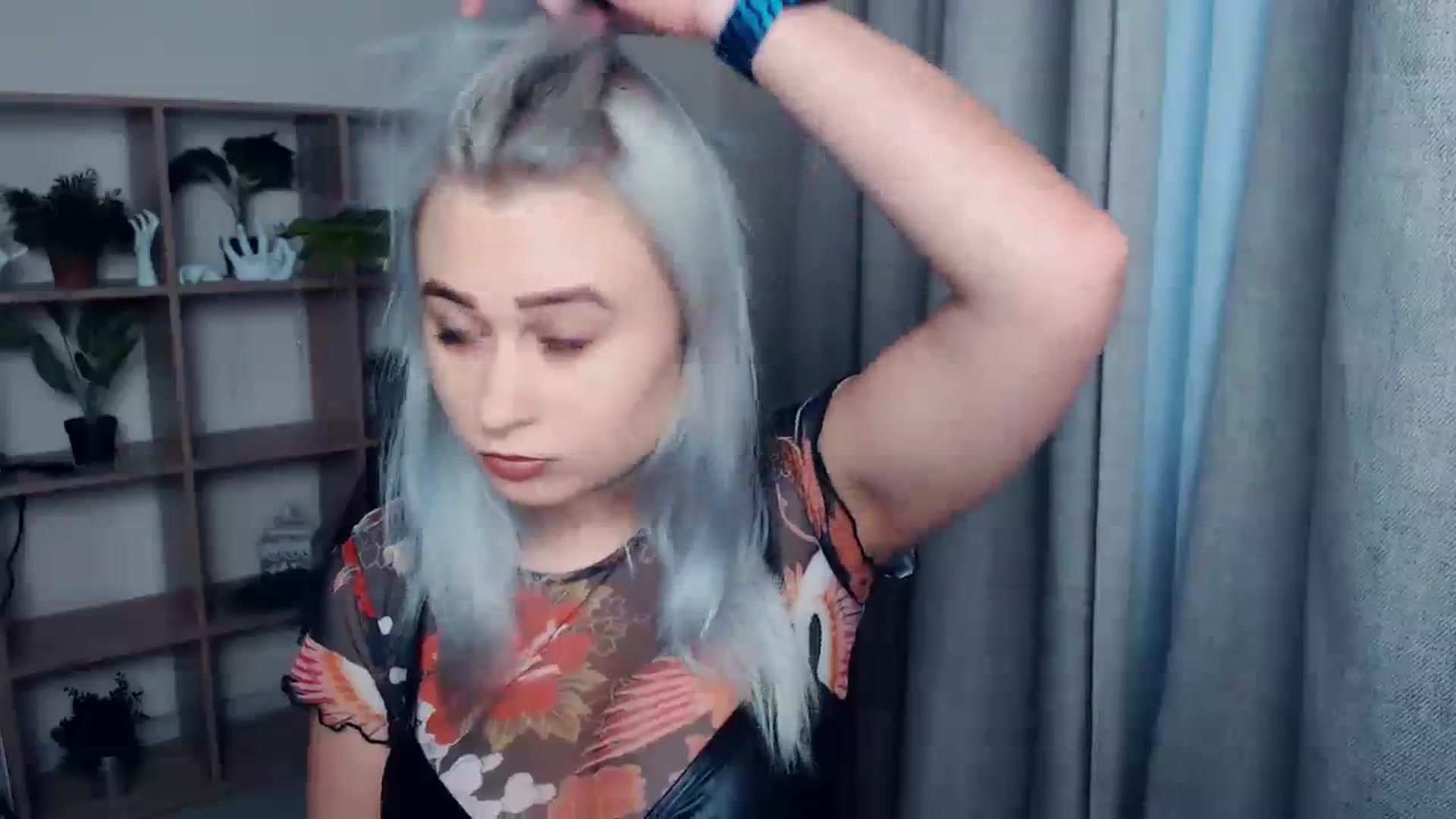 Gallery image thumbnail from Kukla_kolduna's myfreecams stream on, 12/17/2023, 14:01 image 2 of 20