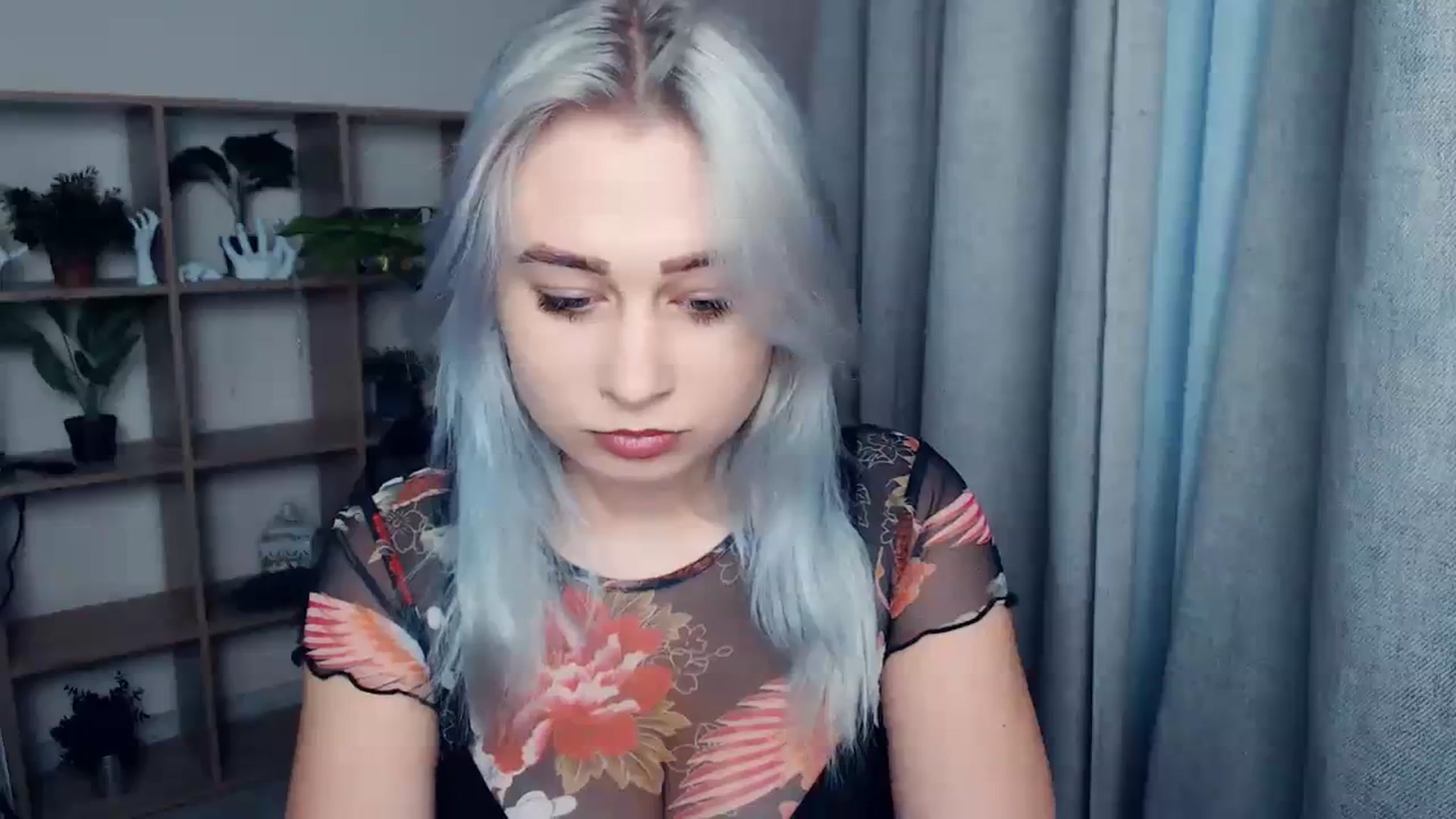 Gallery image thumbnail from Kukla_kolduna's myfreecams stream on, 12/17/2023, 14:01 image 17 of 20
