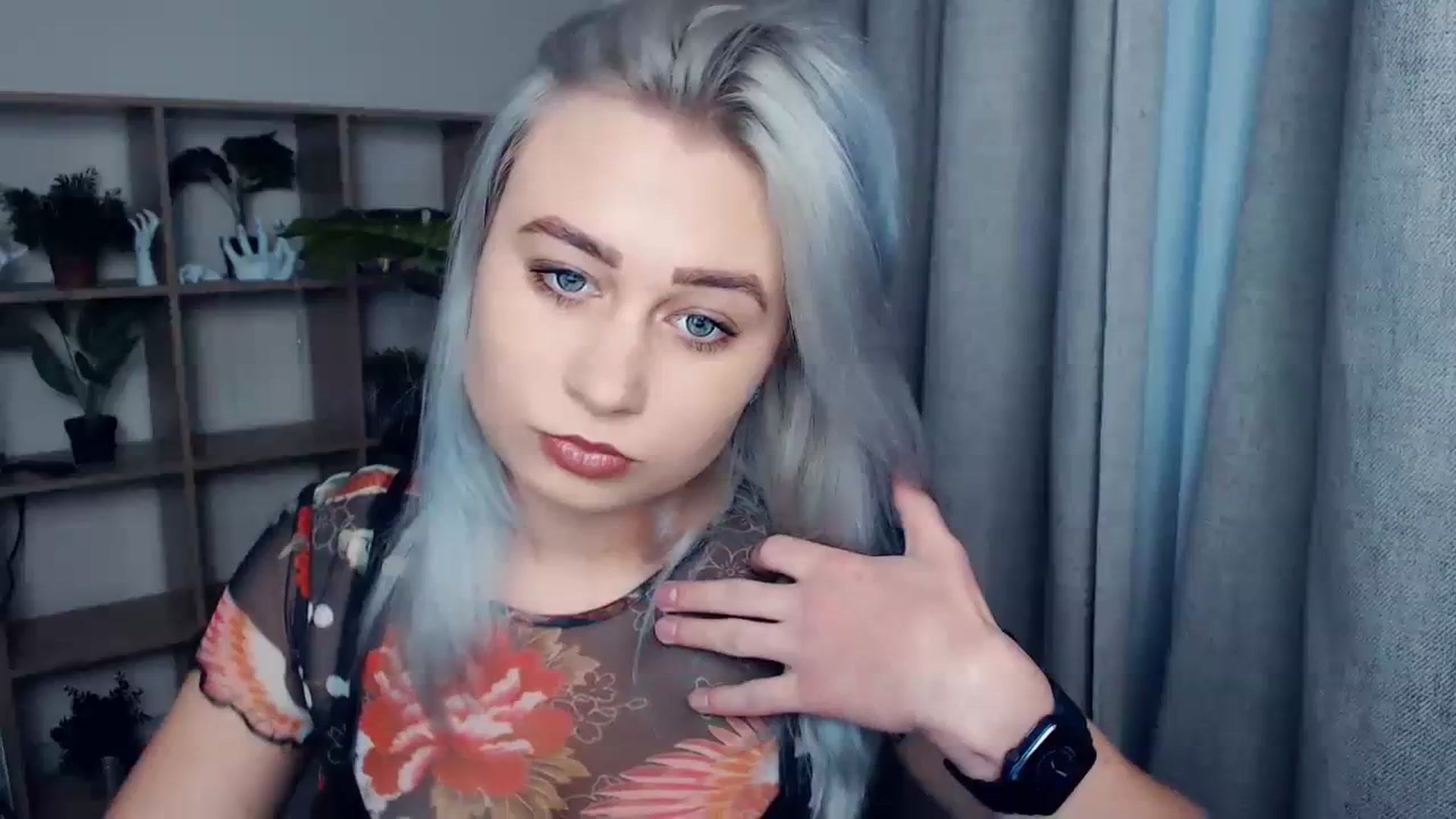 Gallery image thumbnail from Kukla_kolduna's myfreecams stream on, 12/17/2023, 14:01 image 5 of 20
