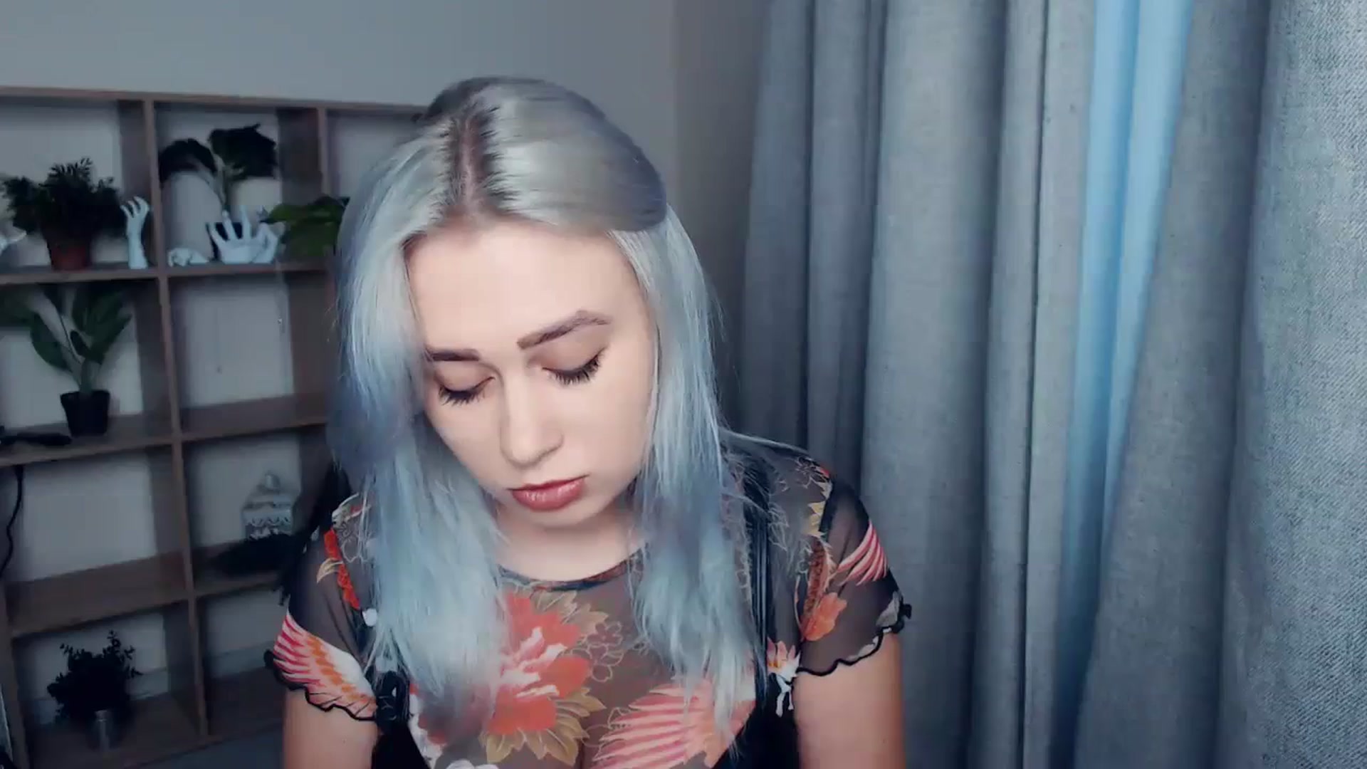 Gallery image thumbnail from Kukla_kolduna's myfreecams stream on, 12/17/2023, 14:01 image 3 of 20