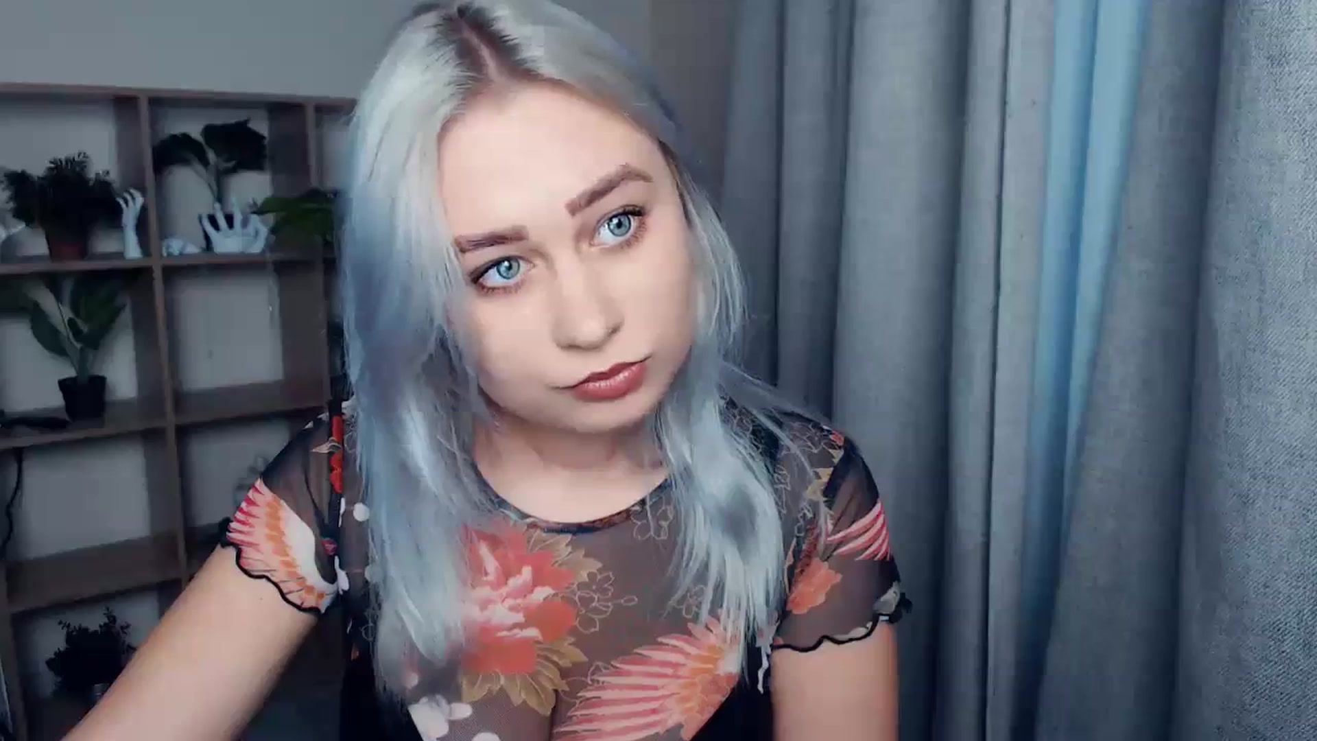 Gallery image thumbnail from Kukla_kolduna's myfreecams stream on, 12/17/2023, 14:01 image 14 of 20