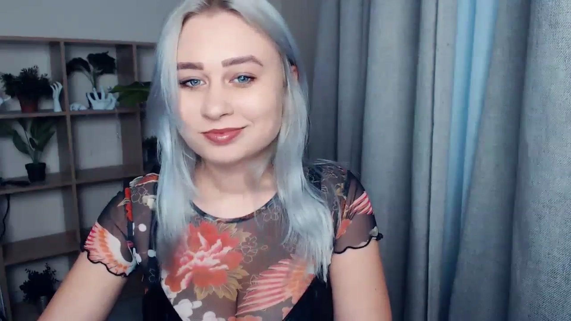 Gallery image thumbnail from Kukla_kolduna's myfreecams stream on, 12/17/2023, 14:01 image 9 of 20