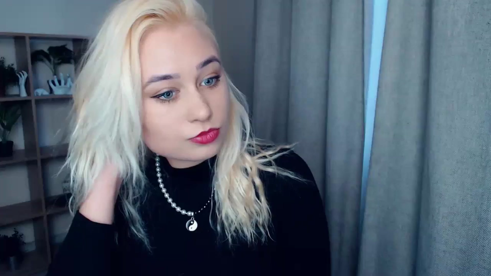 Gallery image thumbnail from Kukla_kolduna's myfreecams stream on, 12/21/2023, 15:06 image 1 of 20
