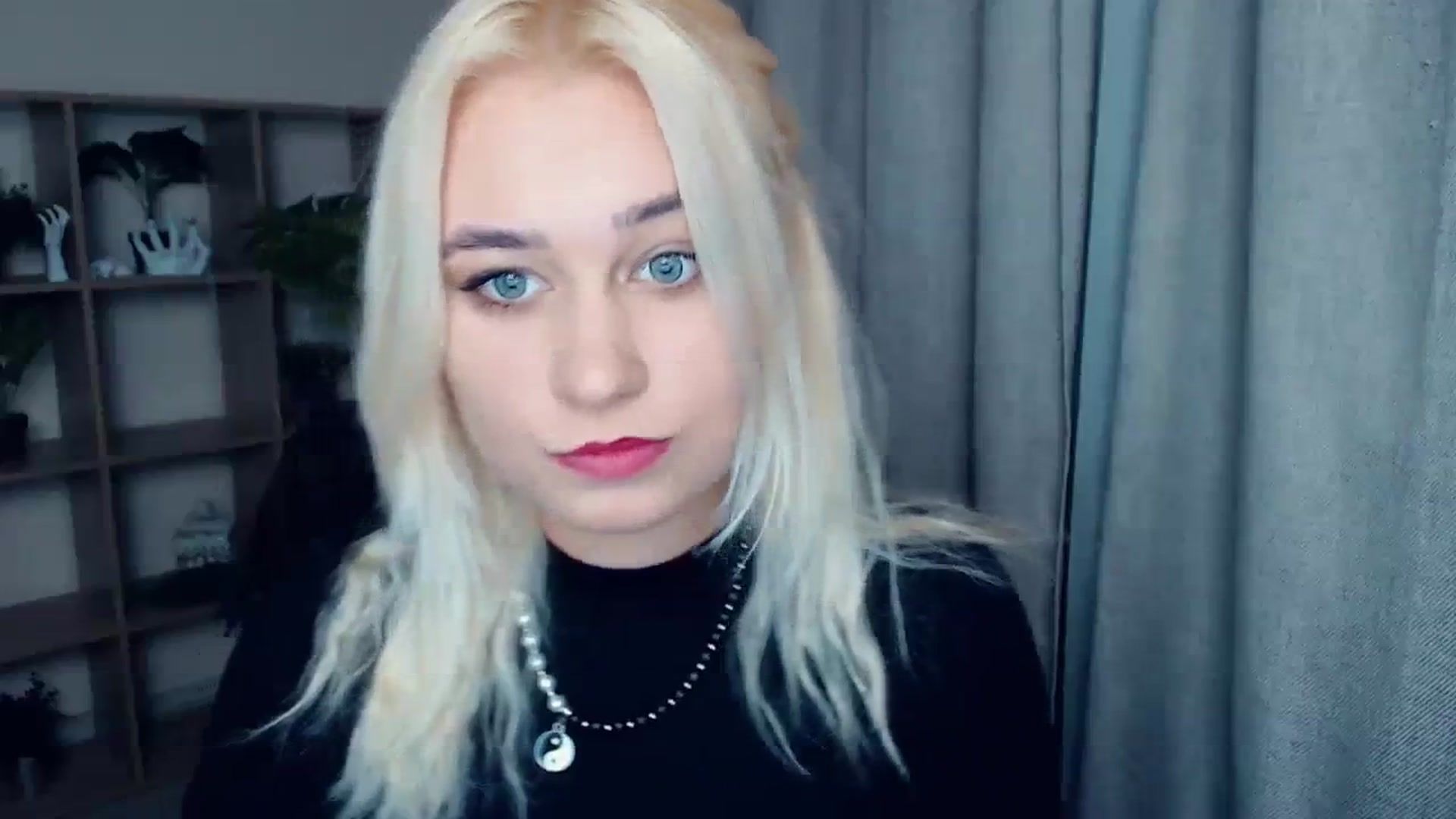 Gallery image thumbnail from Kukla_kolduna's myfreecams stream on, 12/21/2023, 15:06 image 18 of 20