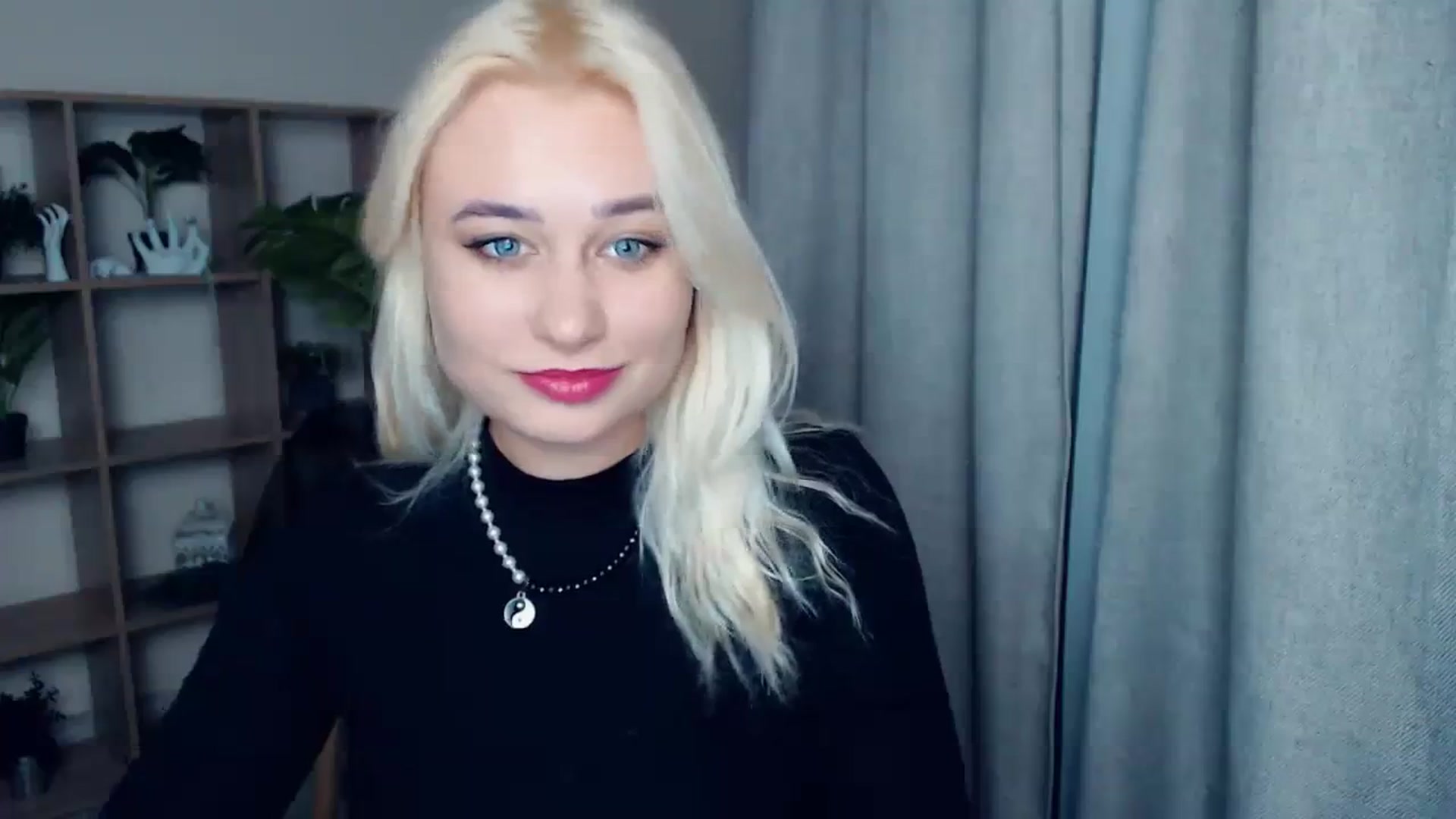 Gallery image thumbnail from Kukla_kolduna's myfreecams stream on, 12/21/2023, 15:06 image 20 of 20