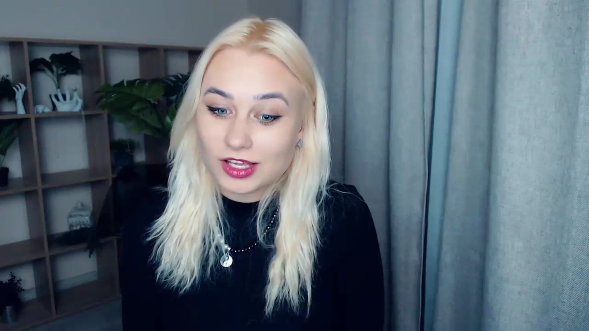 Gallery image thumbnail from Kukla_kolduna's myfreecams stream on, 12/21/2023, 18:40 image 15 of 20