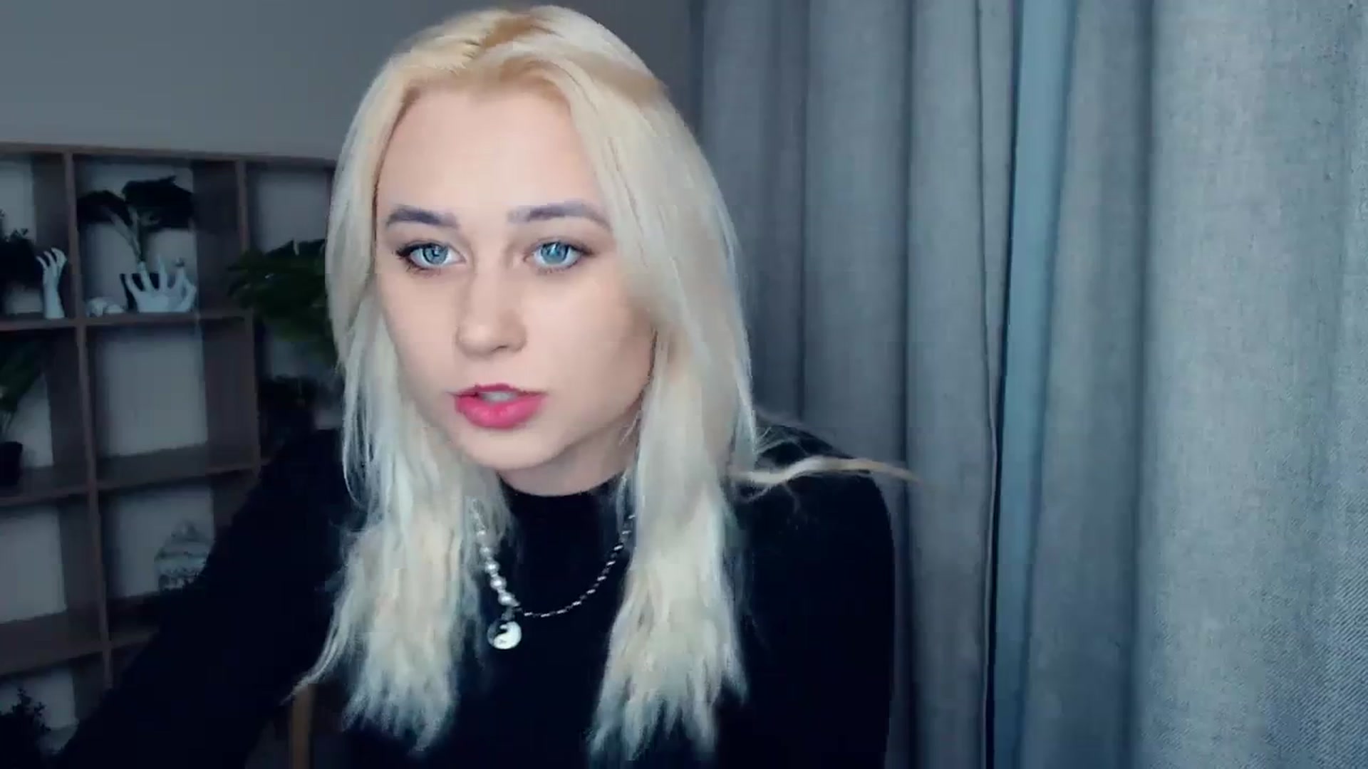 Gallery image thumbnail from Kukla_kolduna's myfreecams stream on, 12/21/2023, 18:40 image 8 of 20
