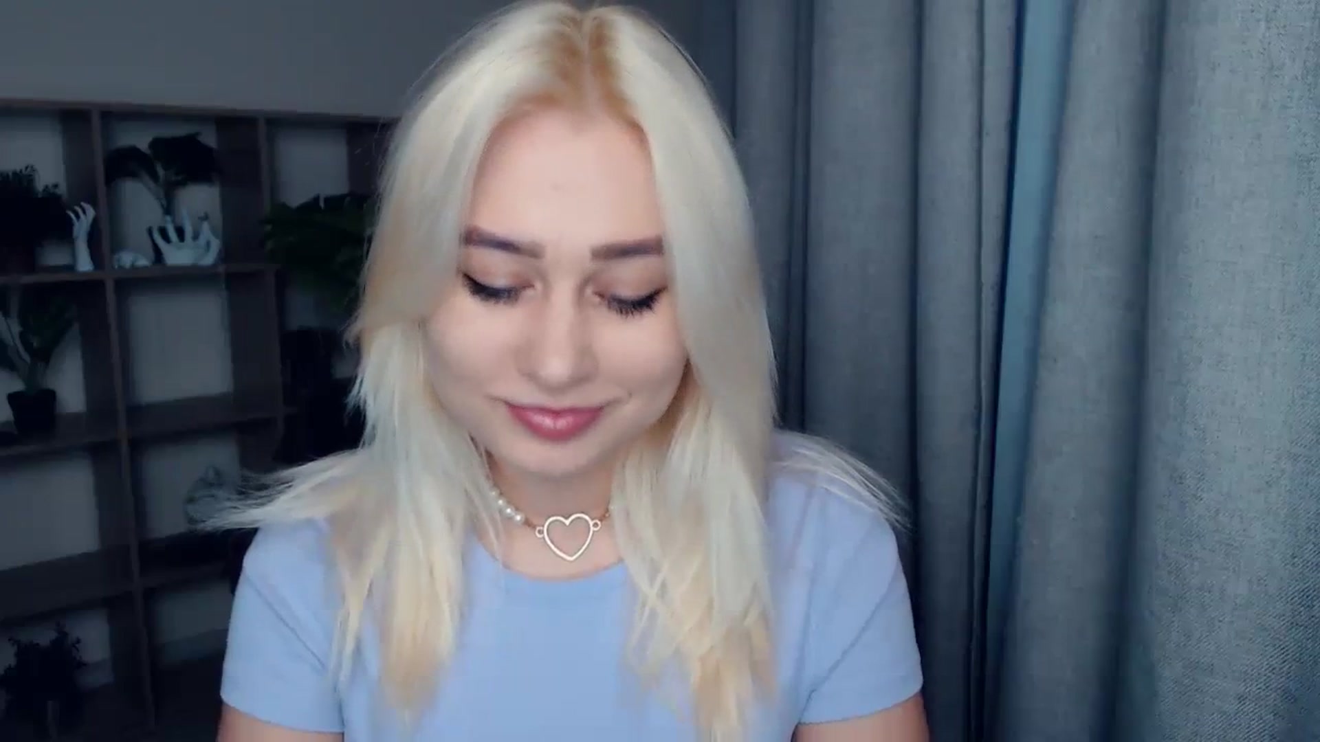 Gallery image thumbnail from Kukla_kolduna's myfreecams stream on, 12/22/2023, 14:44 image 4 of 20