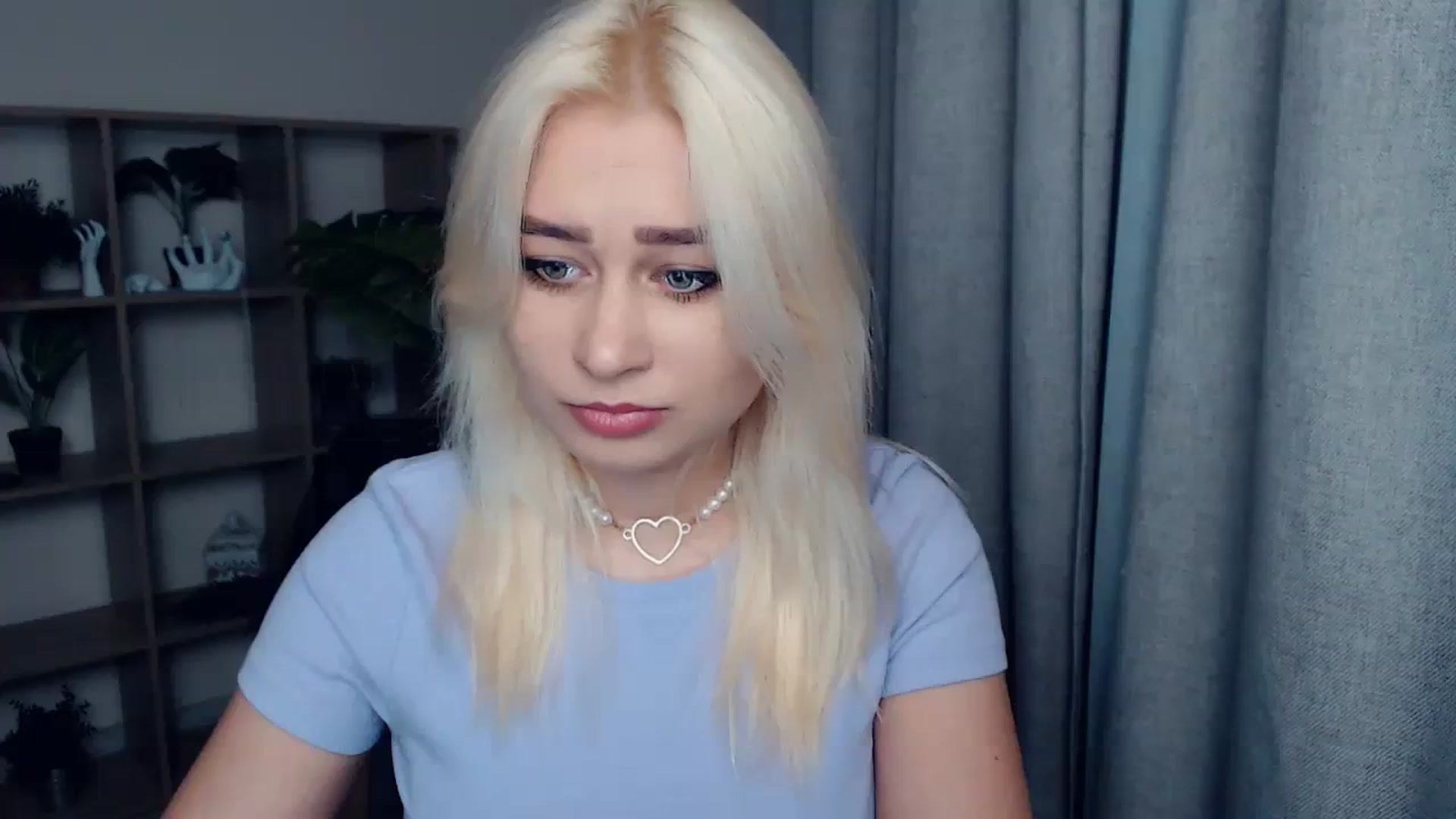Gallery image thumbnail from Kukla_kolduna's myfreecams stream on, 12/22/2023, 14:44 image 14 of 20