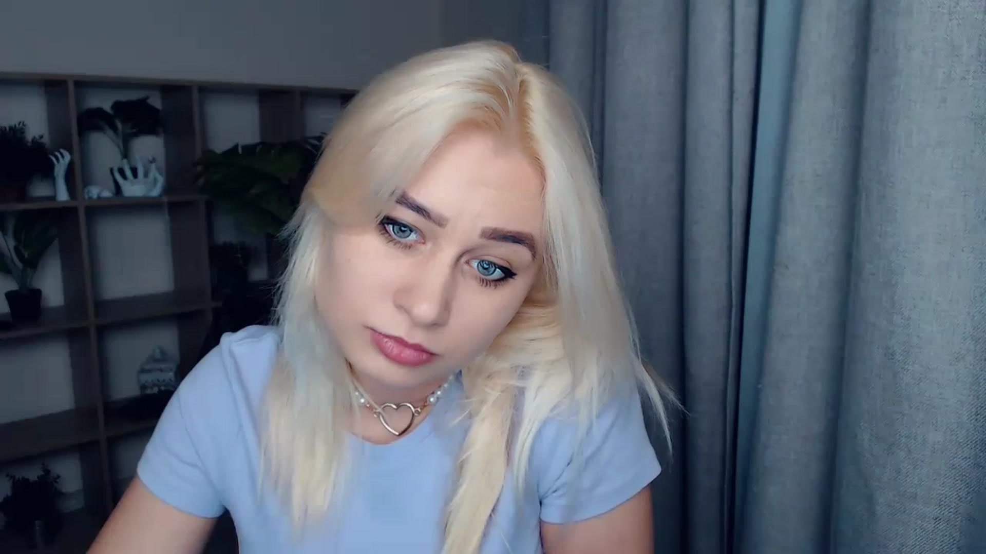 Gallery image thumbnail from Kukla_kolduna's myfreecams stream on, 12/22/2023, 14:44 image 19 of 20