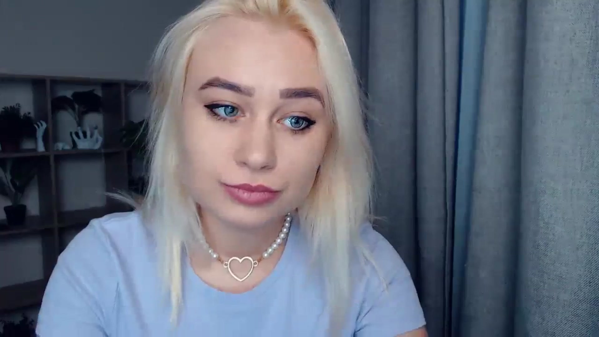 Gallery image thumbnail from Kukla_kolduna's myfreecams stream on, 12/22/2023, 14:44 image 2 of 20