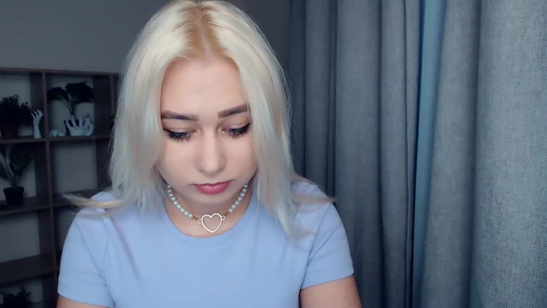 Gallery image thumbnail from Kukla_kolduna's myfreecams stream on, 12/22/2023, 14:44 image 1 of 20