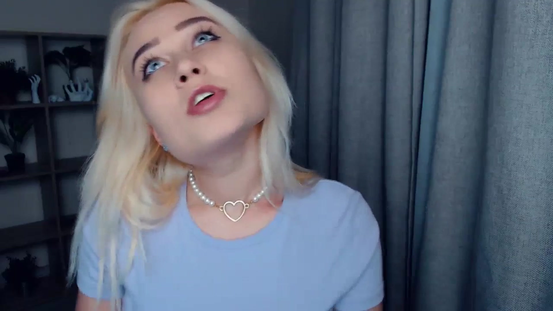 Gallery image thumbnail from Kukla_kolduna's myfreecams stream on, 12/22/2023, 16:30 image 10 of 20