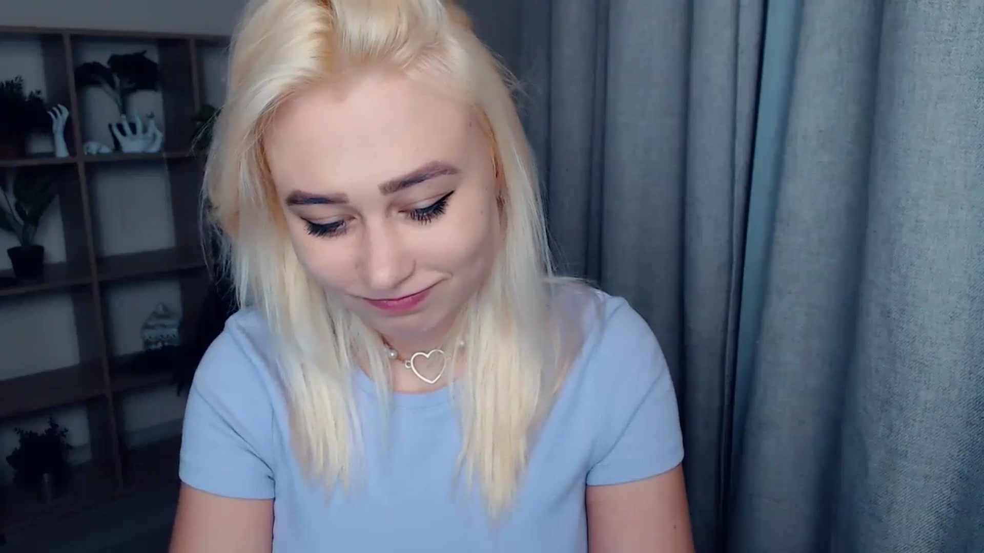 Gallery image thumbnail from Kukla_kolduna's myfreecams stream on, 12/22/2023, 16:30 image 3 of 20