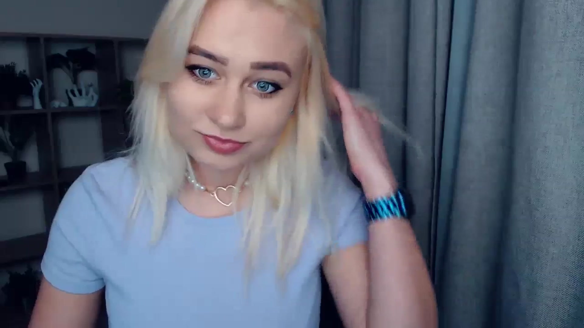 Gallery image thumbnail from Kukla_kolduna's myfreecams stream on, 12/22/2023, 16:30 image 15 of 20
