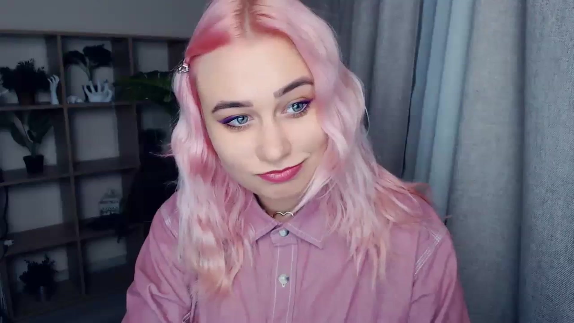 Gallery image thumbnail from Kukla_kolduna's myfreecams stream on, 12/23/2023, 15:08 image 20 of 20