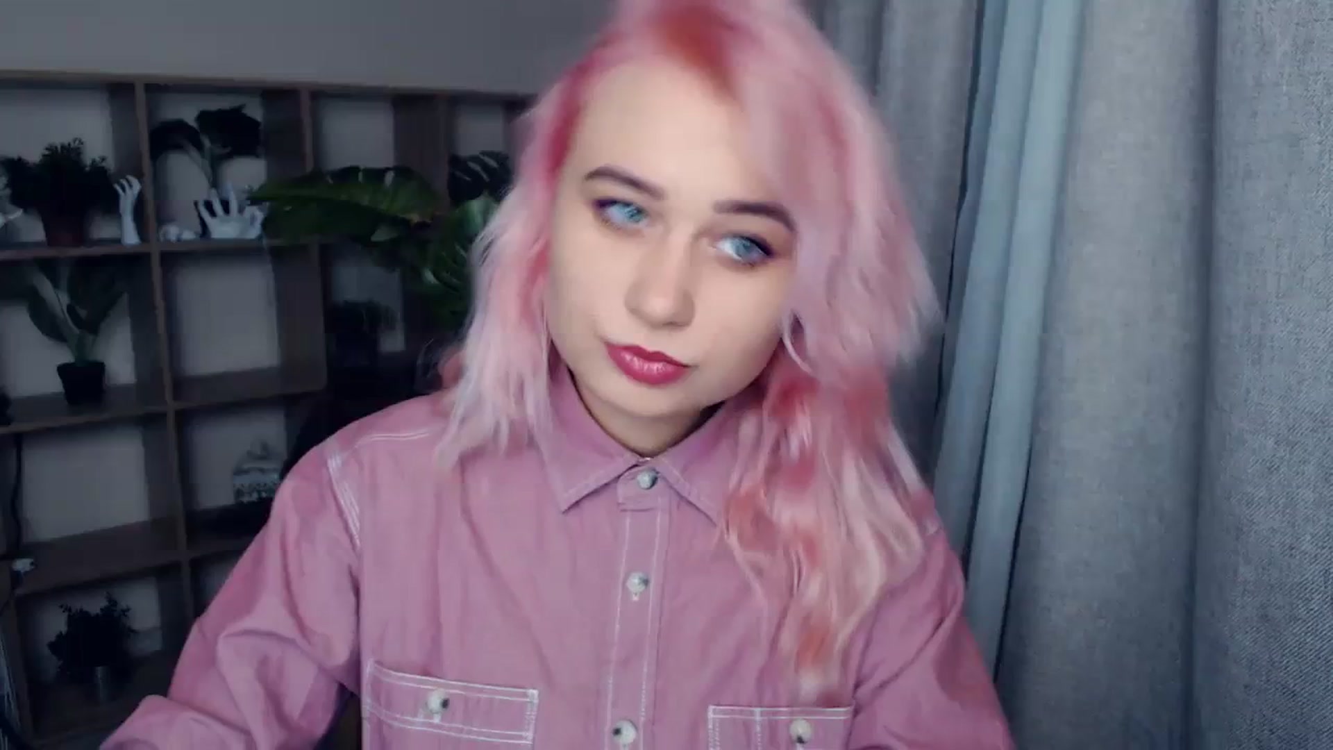 Gallery image thumbnail from Kukla_kolduna's myfreecams stream on, 12/23/2023, 15:08 image 9 of 20