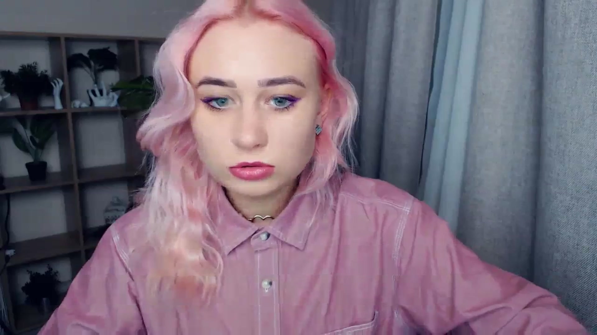 Gallery image thumbnail from Kukla_kolduna's myfreecams stream on, 12/23/2023, 15:08 image 12 of 20