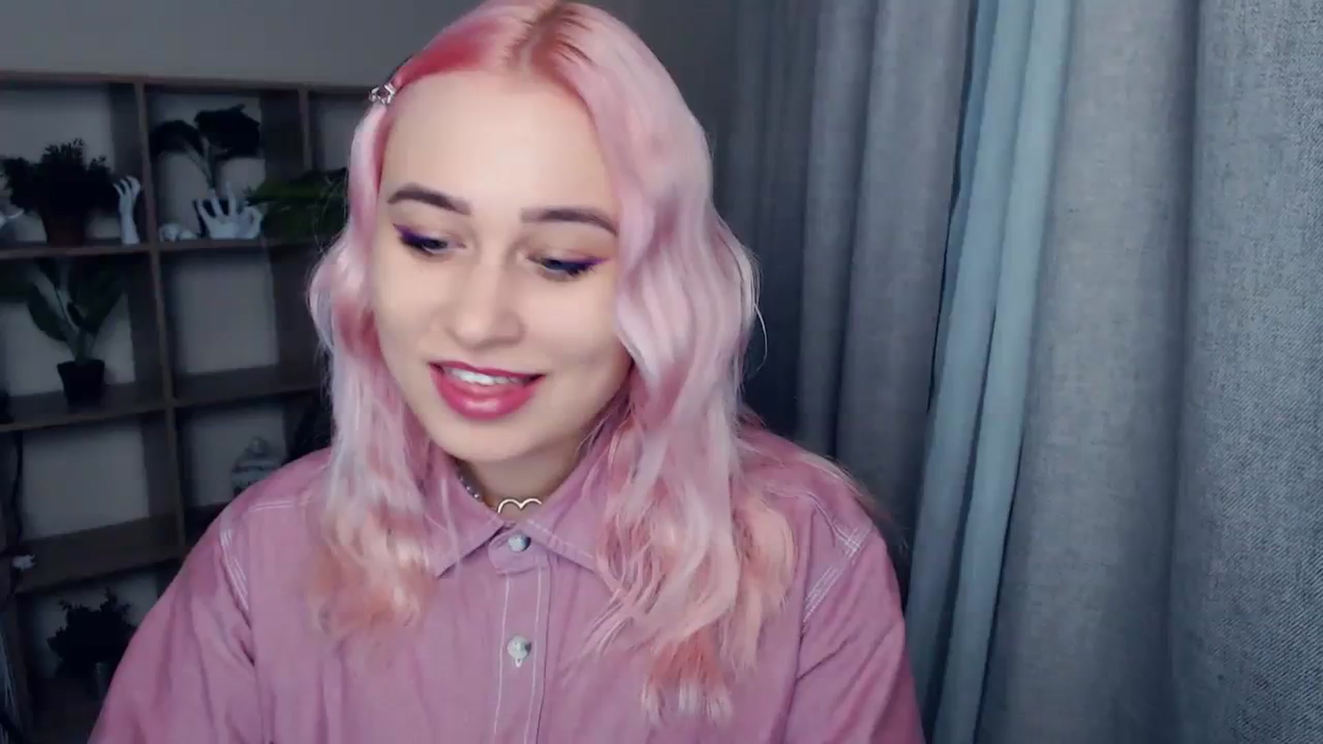 Gallery image thumbnail from Kukla_kolduna's myfreecams stream on, 12/23/2023, 15:08 image 1 of 20