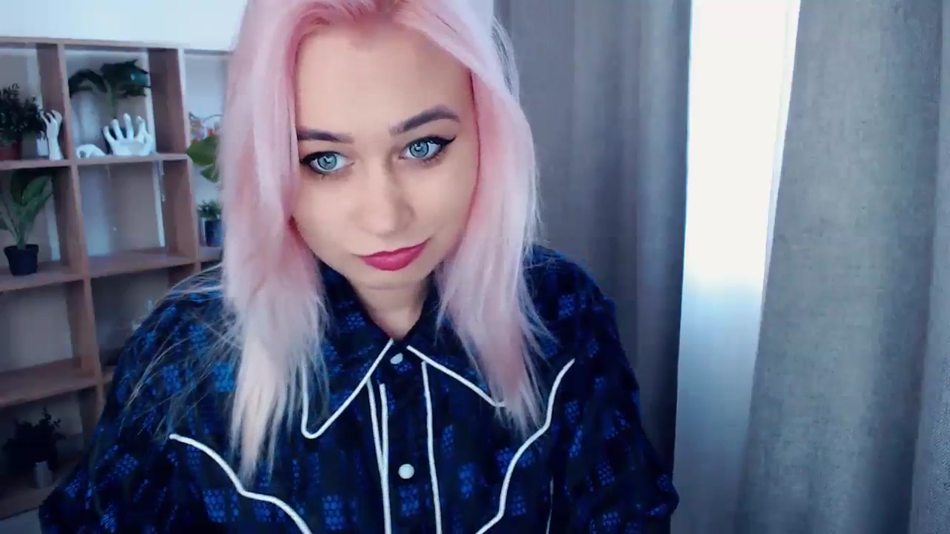 Gallery image thumbnail from Kukla_kolduna's myfreecams stream on, 12/24/2023, 11:35 image 3 of 20