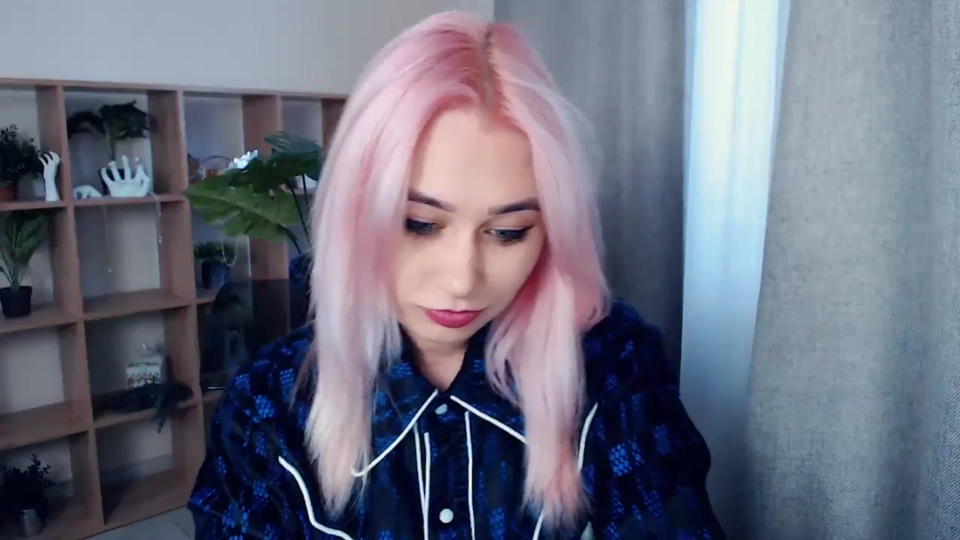 Gallery image thumbnail from Kukla_kolduna's myfreecams stream on, 12/24/2023, 11:35 image 20 of 20