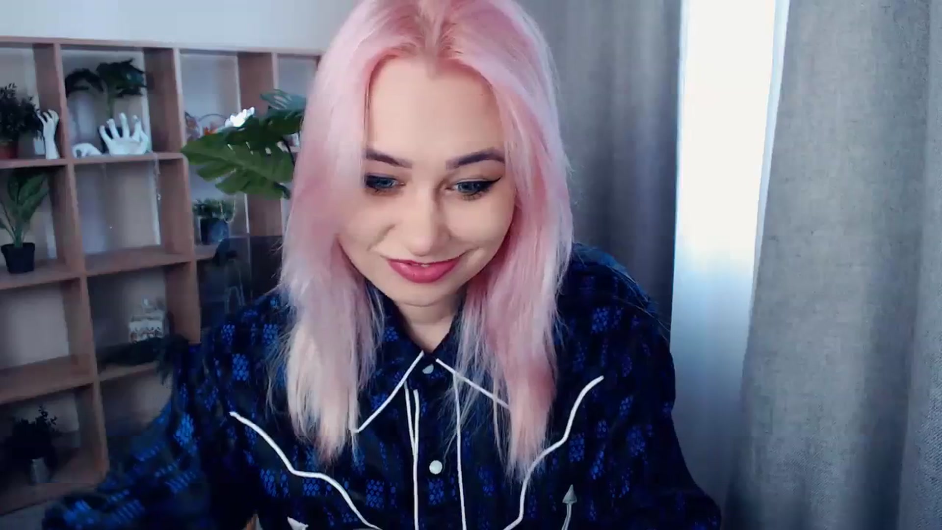 Gallery image thumbnail from Kukla_kolduna's myfreecams stream on, 12/24/2023, 11:35 image 7 of 20
