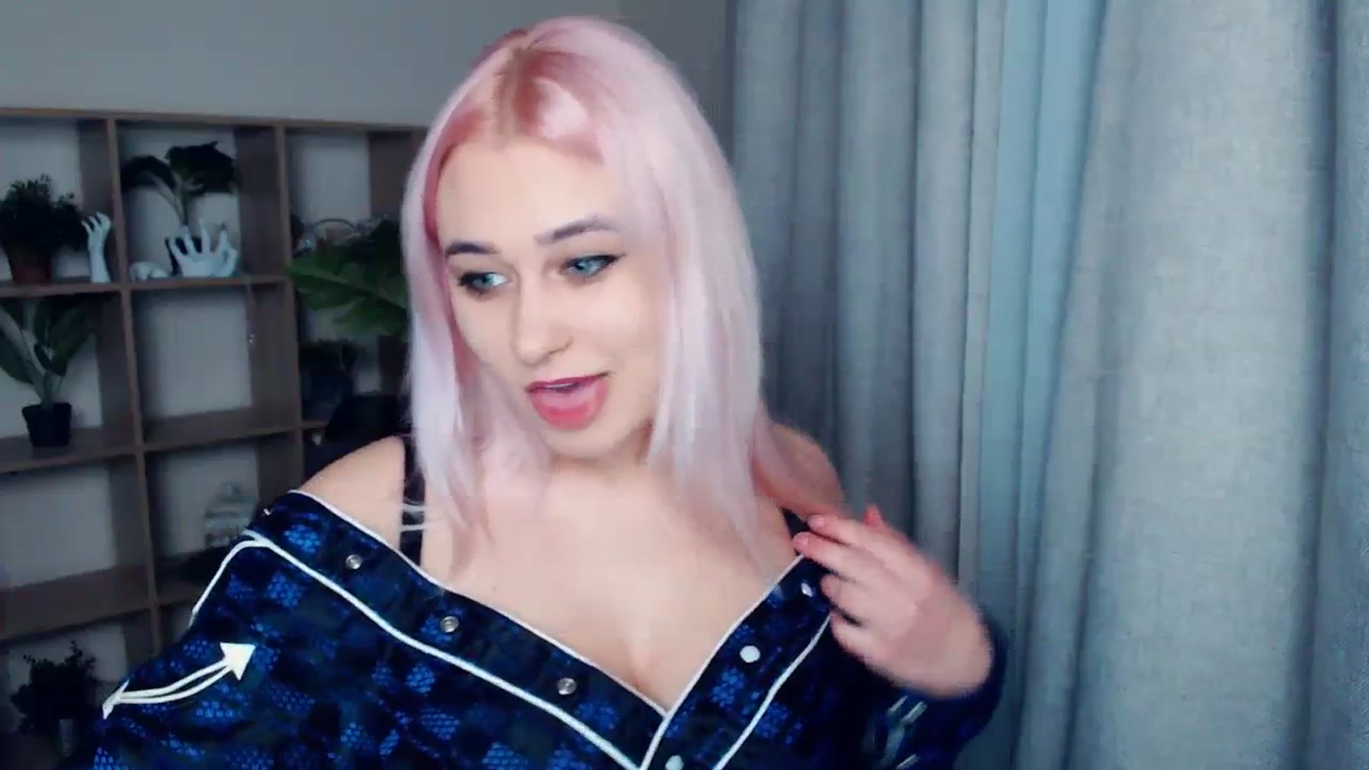 Gallery image thumbnail from Kukla_kolduna's myfreecams stream on, 12/24/2023, 15:08 image 4 of 20