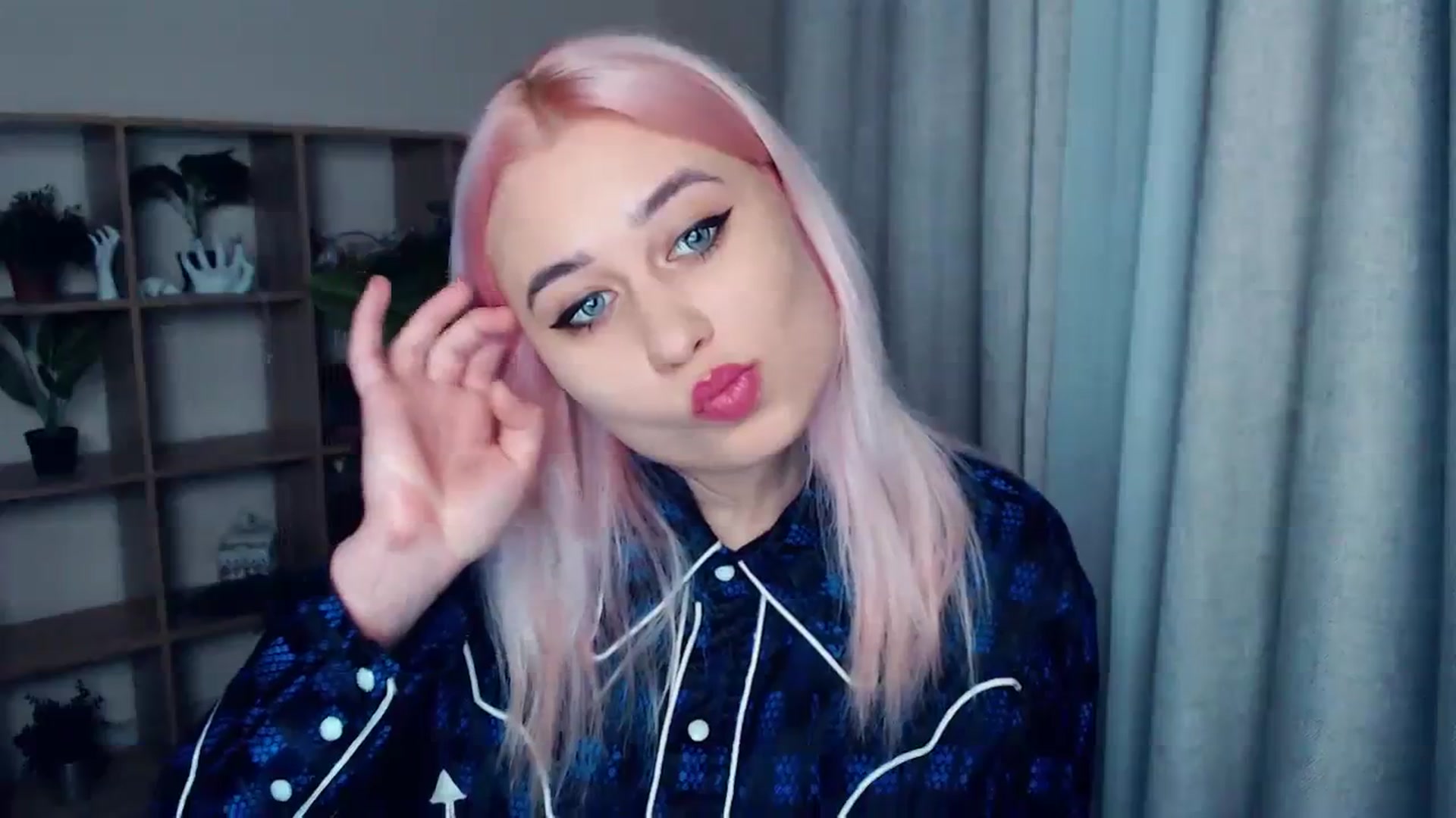 Gallery image thumbnail from Kukla_kolduna's myfreecams stream on, 12/24/2023, 15:08 image 20 of 20