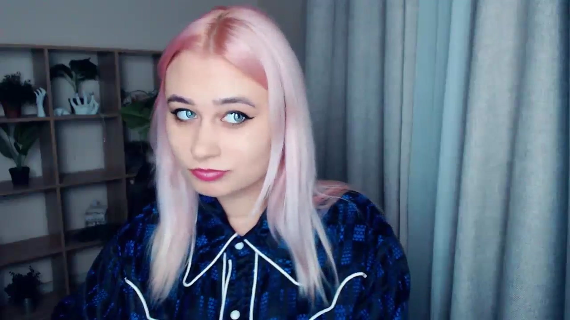 Gallery image thumbnail from Kukla_kolduna's myfreecams stream on, 12/24/2023, 15:08 image 11 of 20